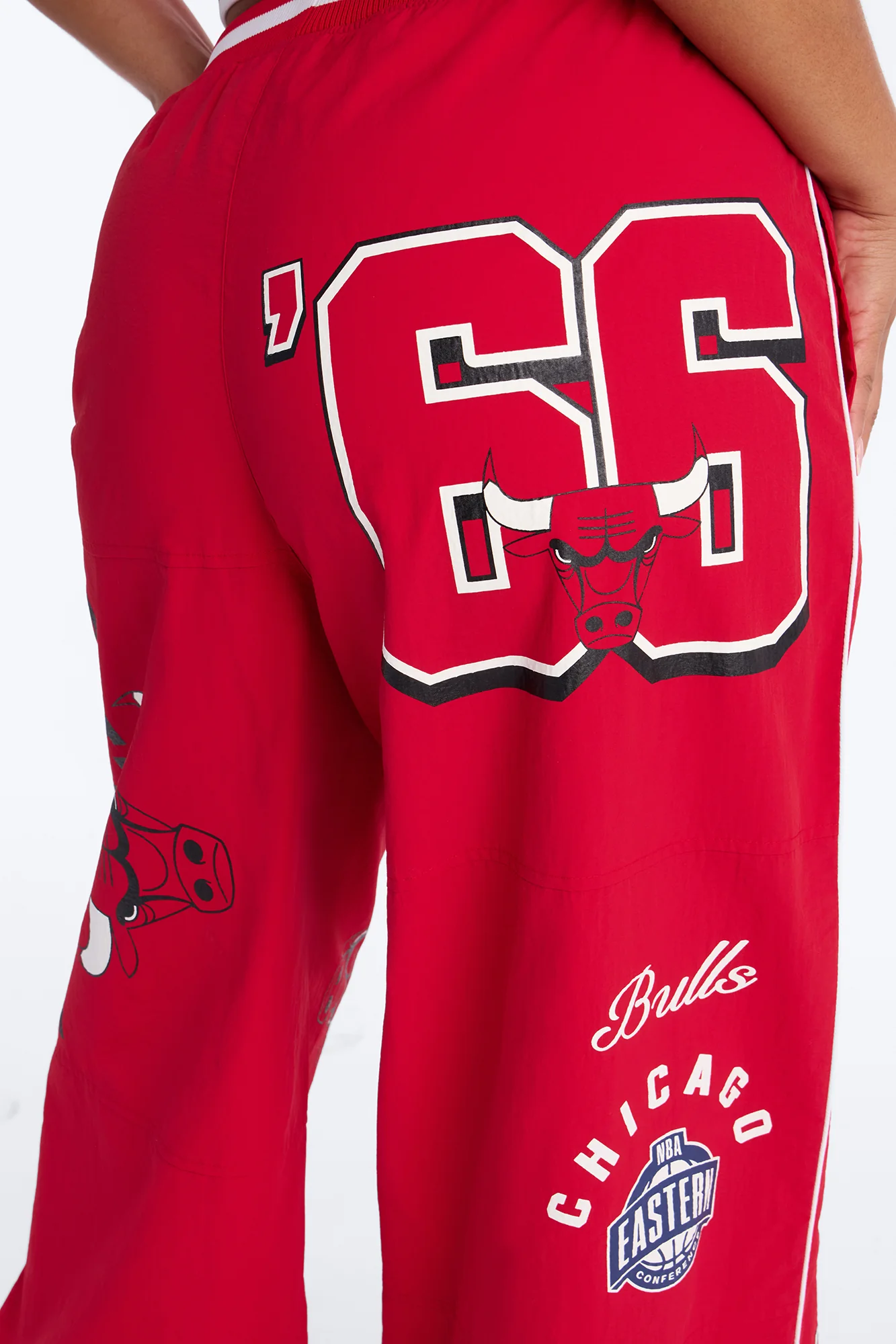 NBA Chicago Bulls Patchwork Cargo Wide Leg Pant - Red - Image 8