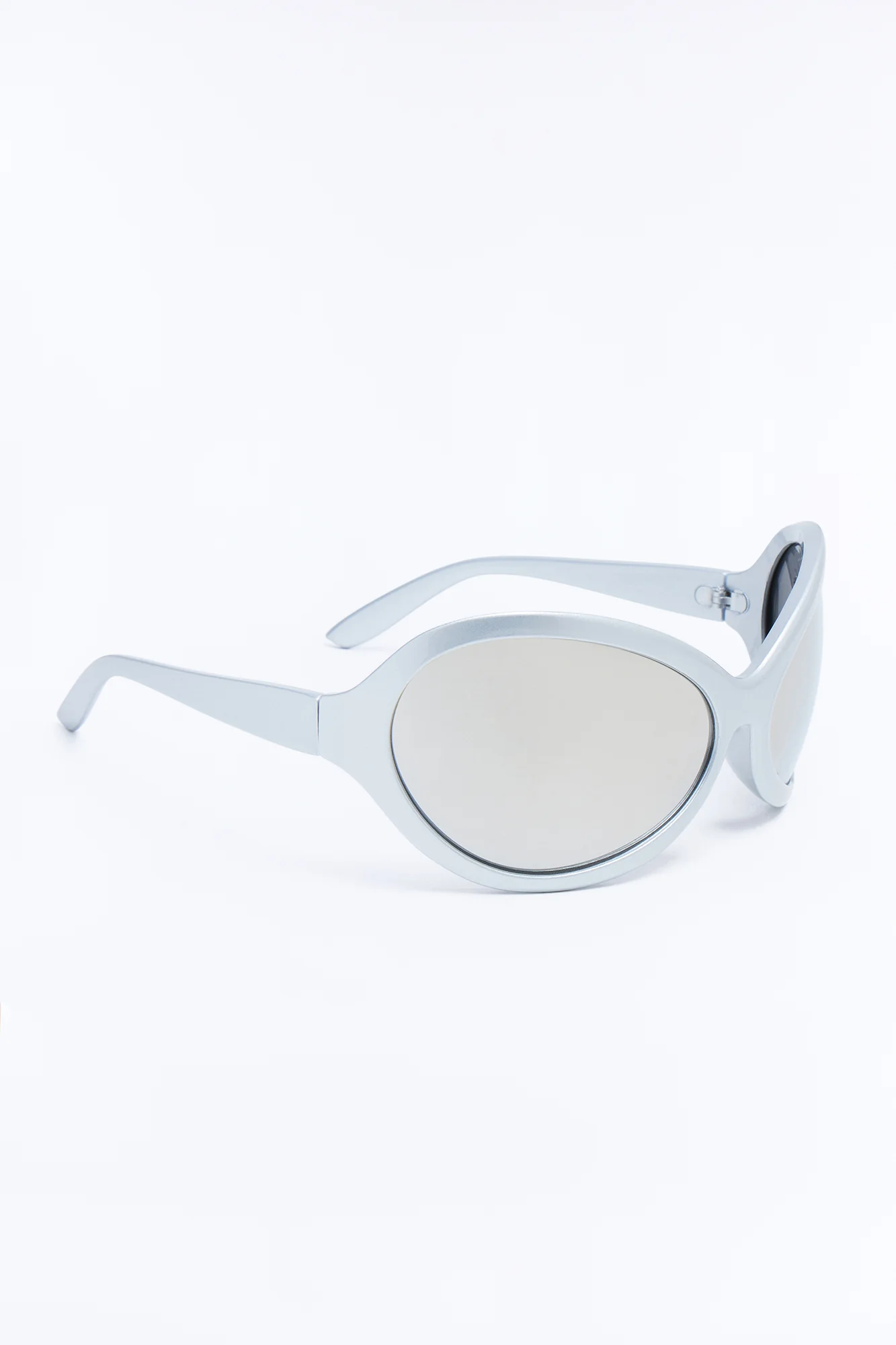Outta Town Sunglasses - Silver - Image 2