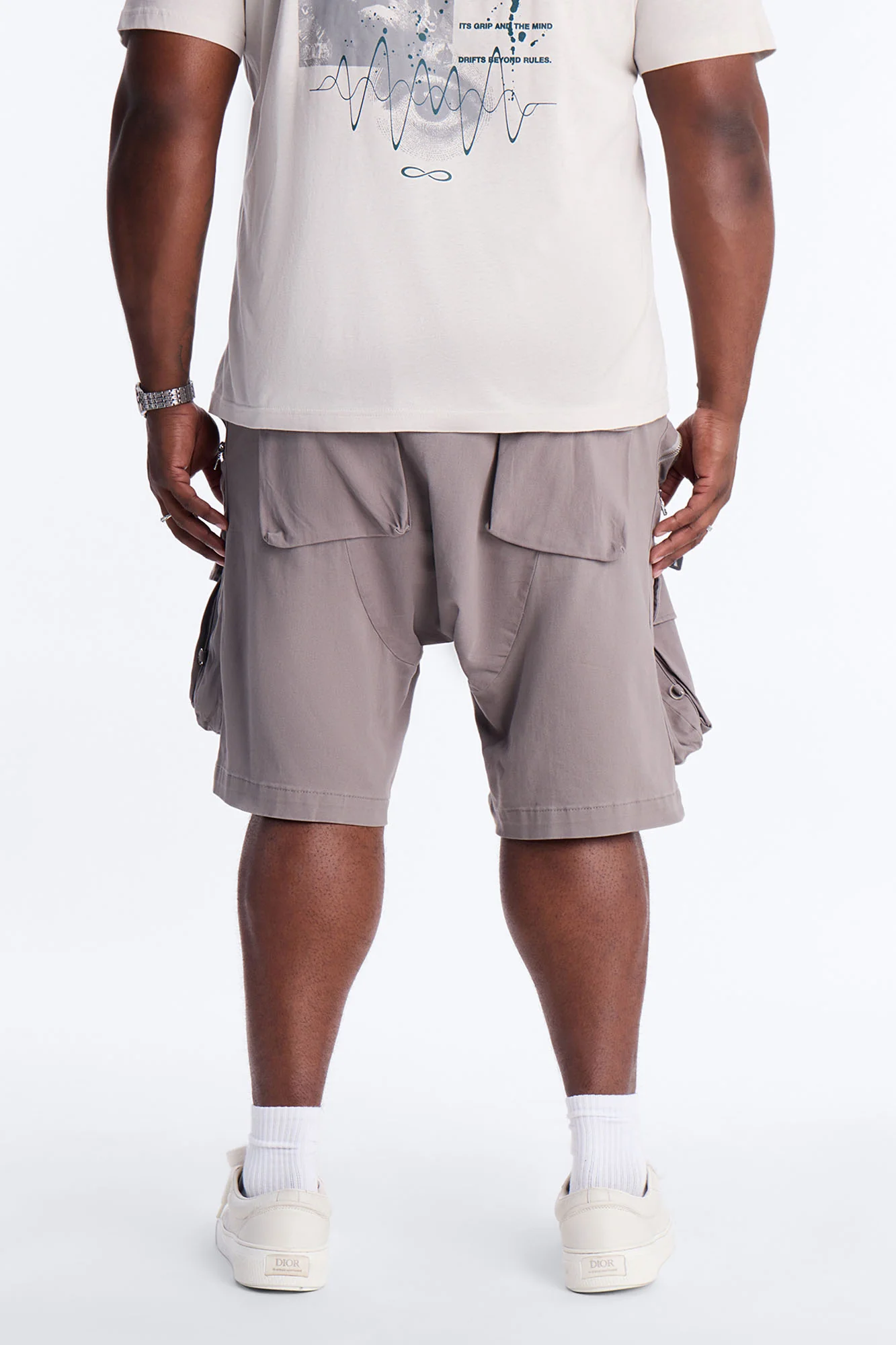 Oversized Maxed Out Utility Pocket Short - Grey - Image 8