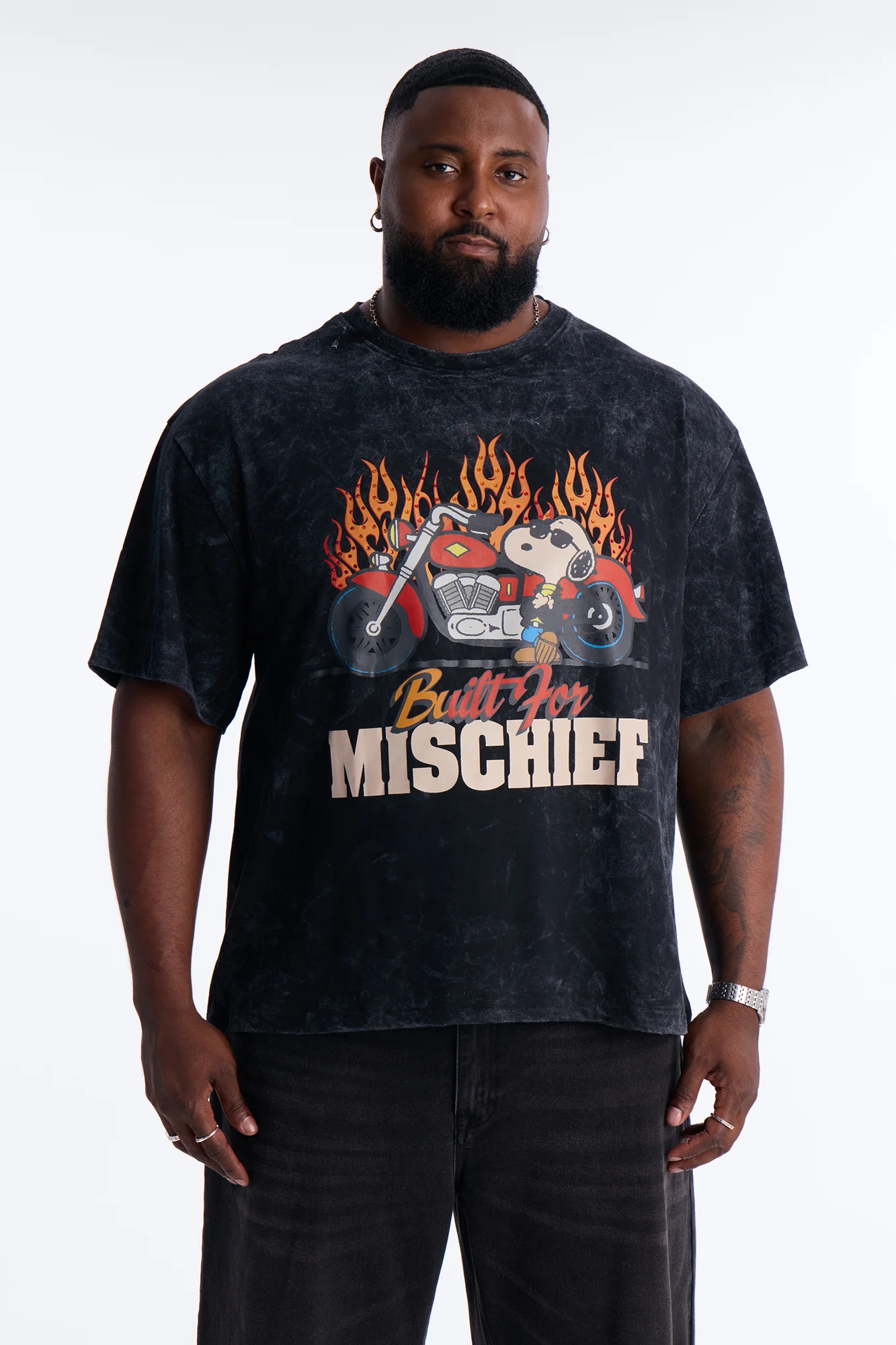 Peanuts Snoopy Mischief Rhinestones Mineral Wash Fleece Tee - Black Wash - Image 5