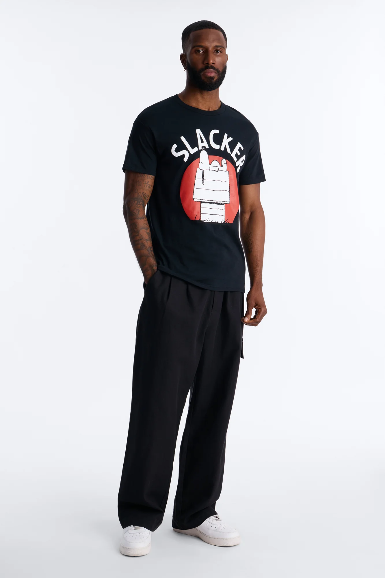 Peanuts Snoopy Slacker Short Sleeve Tee - Black - Image 2