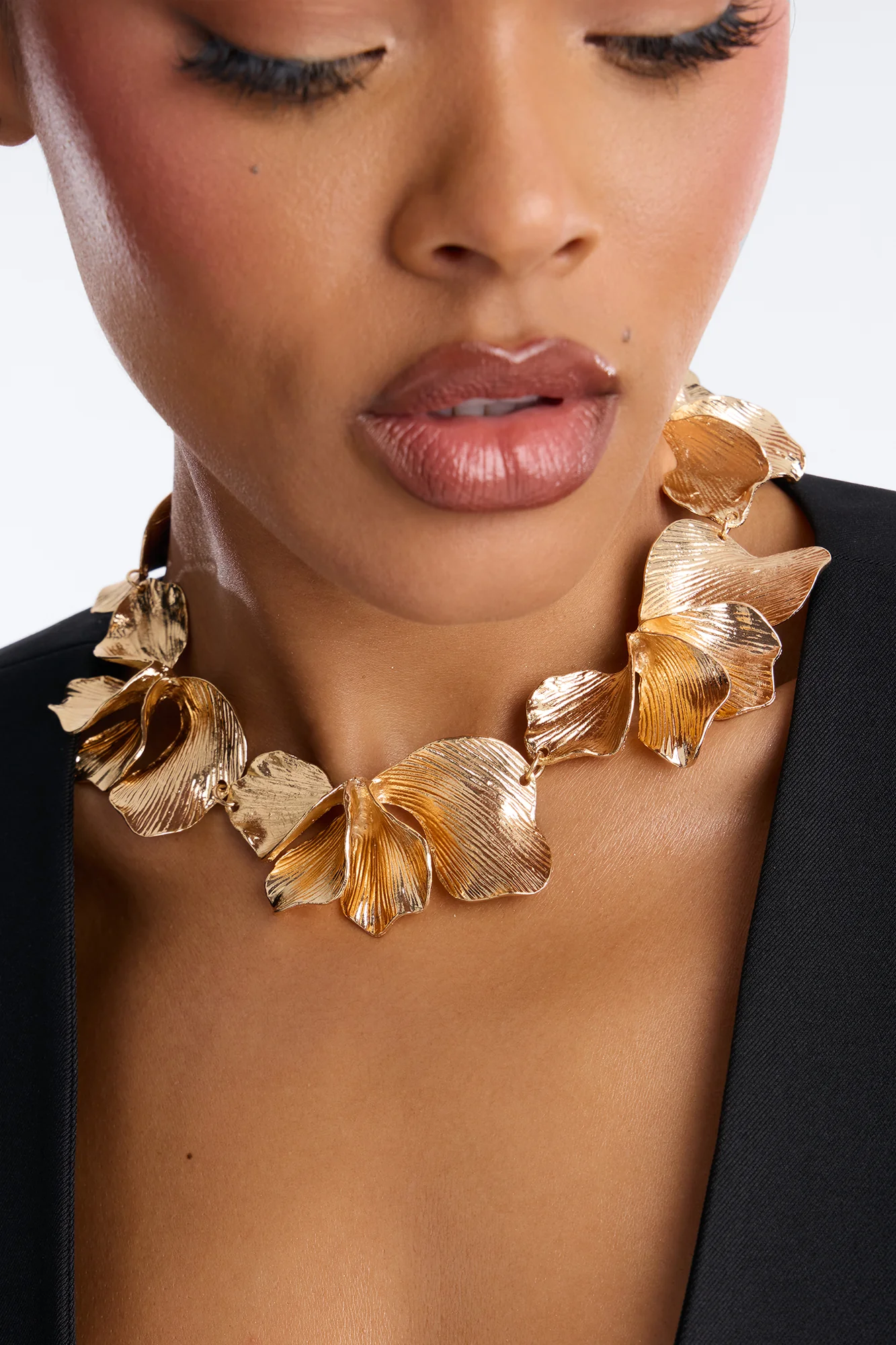 Petals For You Necklace - Gold