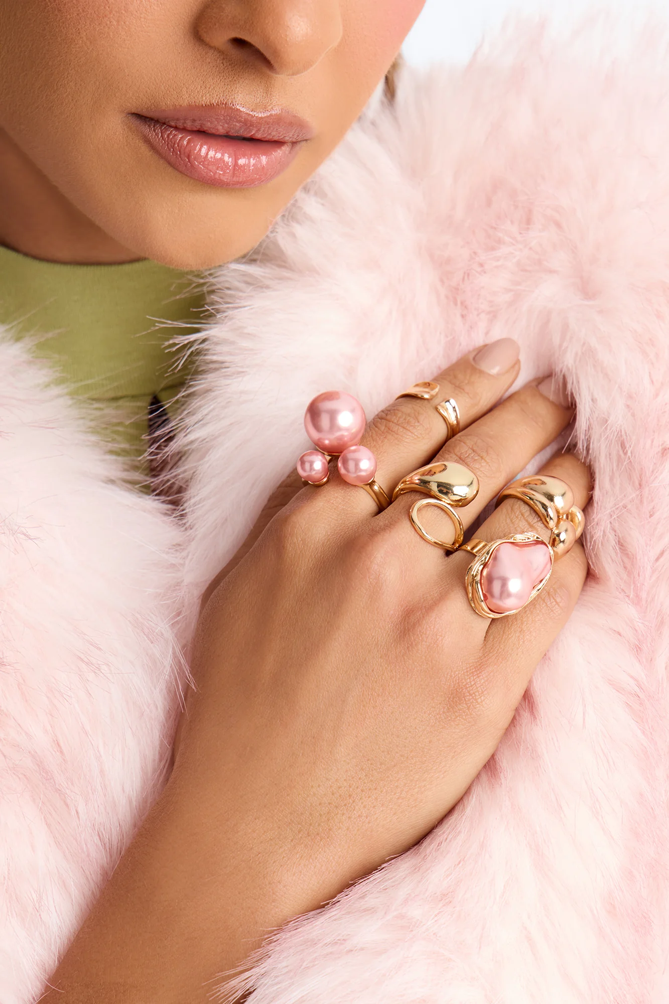 Prettiest Pearls 5 Piece Ring Set - Gold/Pink