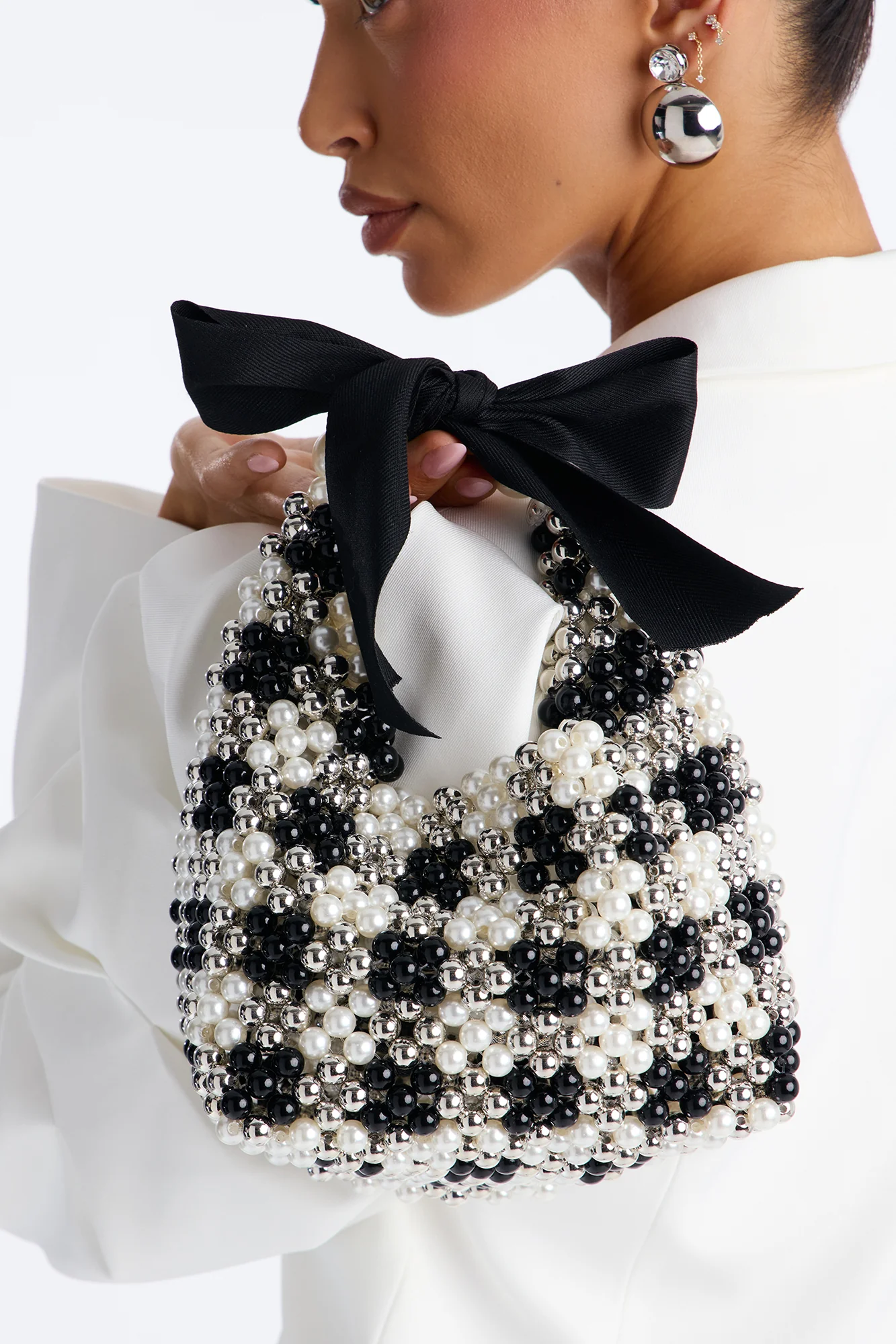 Queen's Gambit Beaded Crossbody Handbag - Black/White