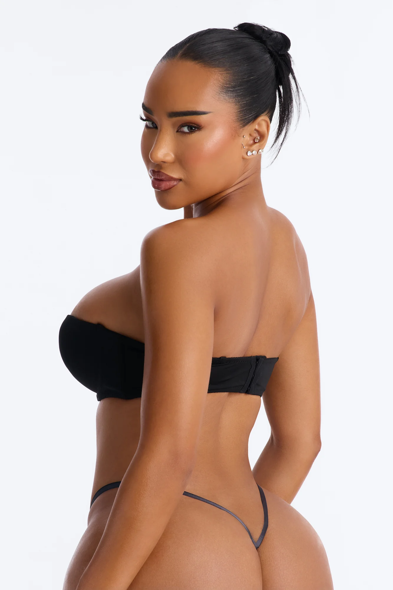 Quick Push Strapless Balconette Bra - Black - Image 4
