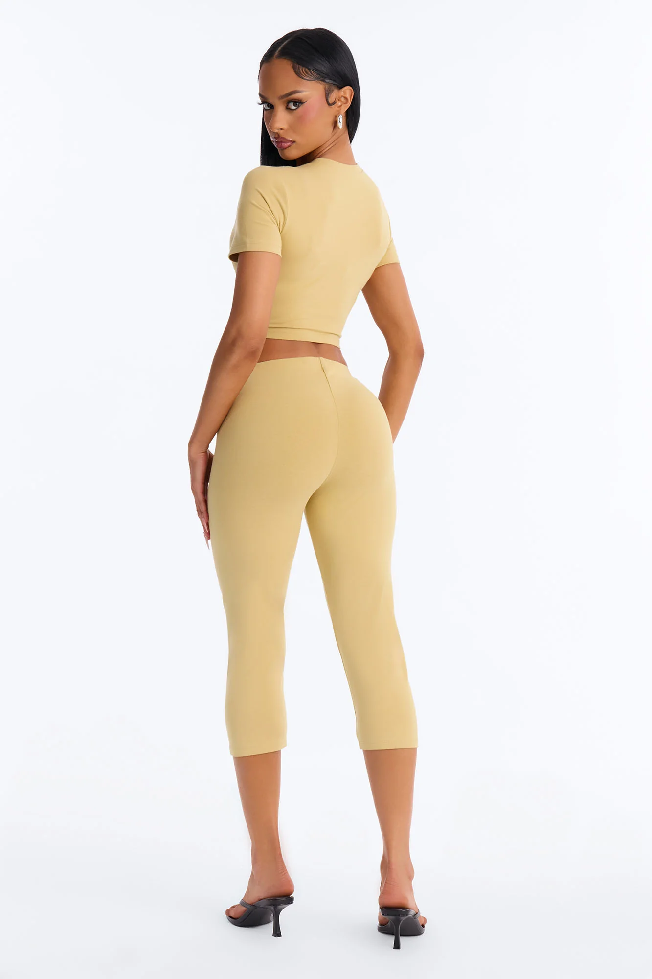 Quinn Low Rise Capri Legging - Honey - Image 3