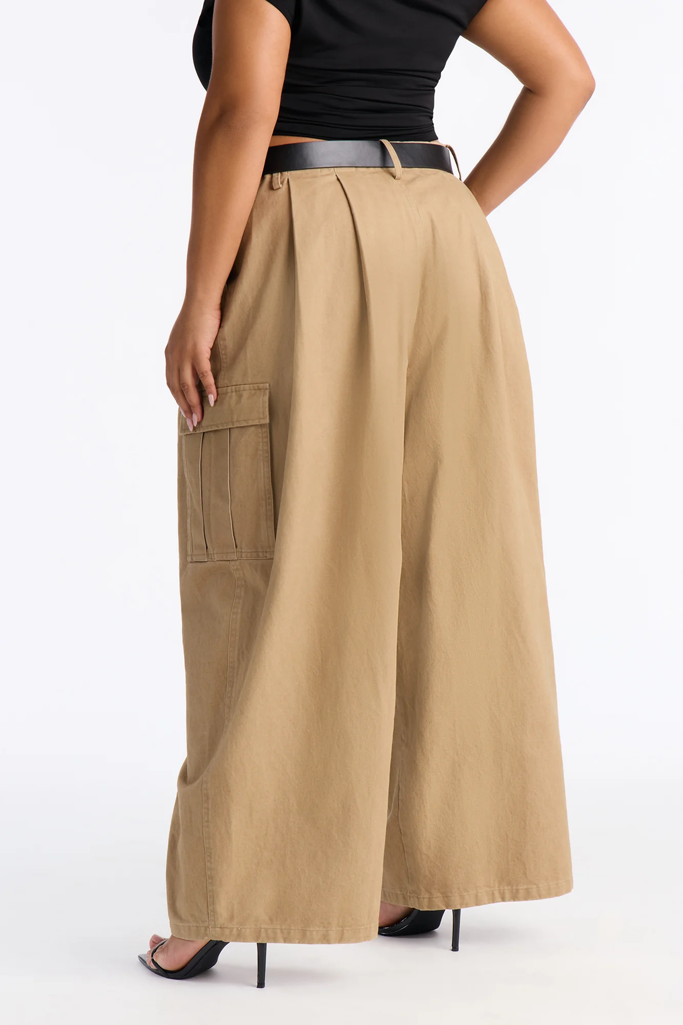 Raelynn Low Rise Belted Barrel Leg Cargo Pant - Khaki - Image 8