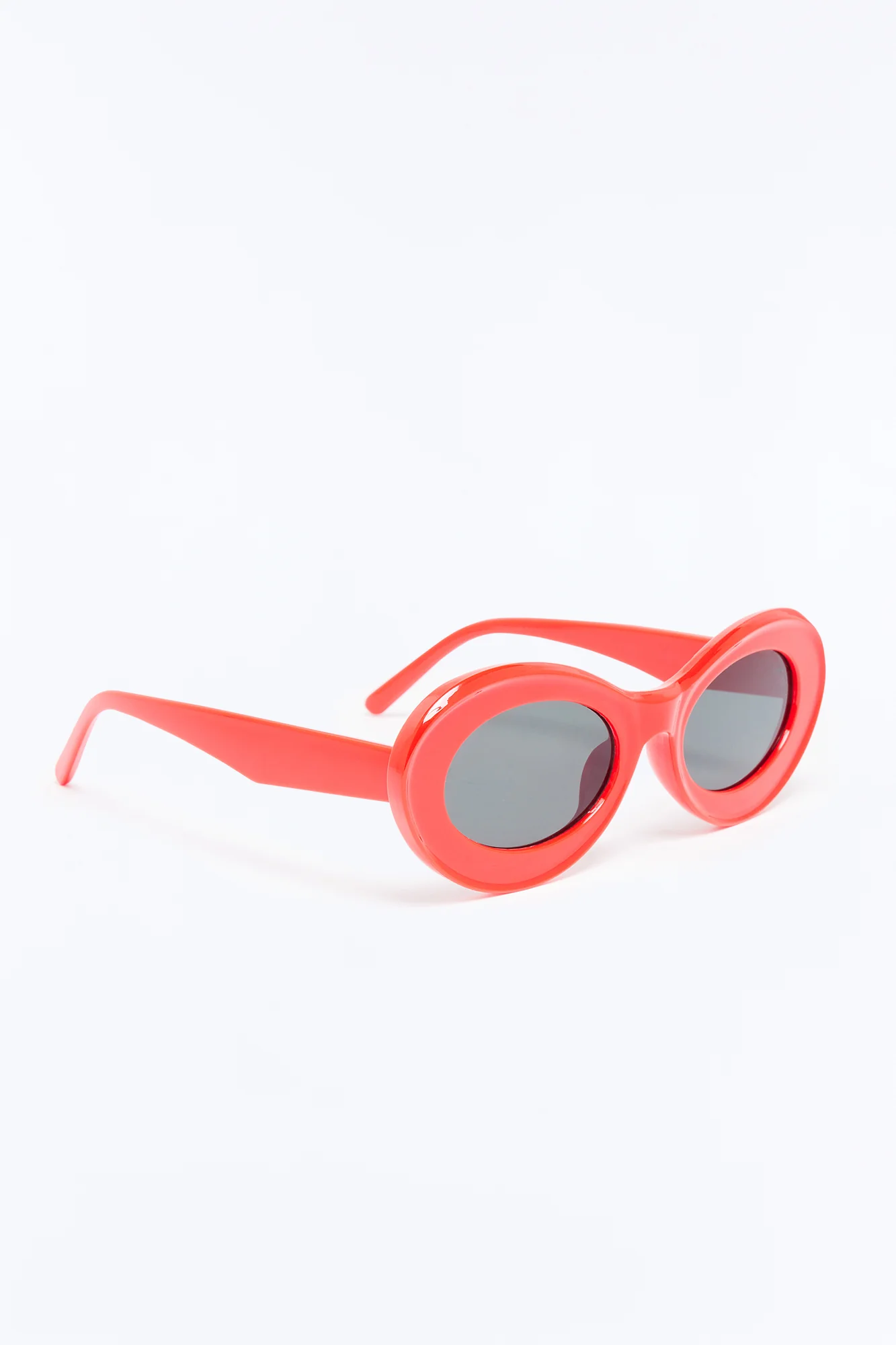 Reading The Room Sunglasses - Red - Image 4
