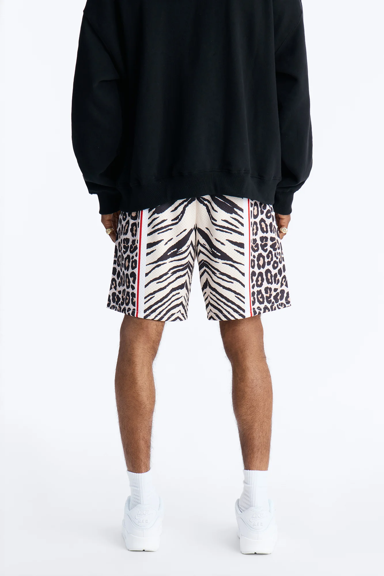 Relaxed Clash Of The Jungle Championship Short - Multi Color - Image 5