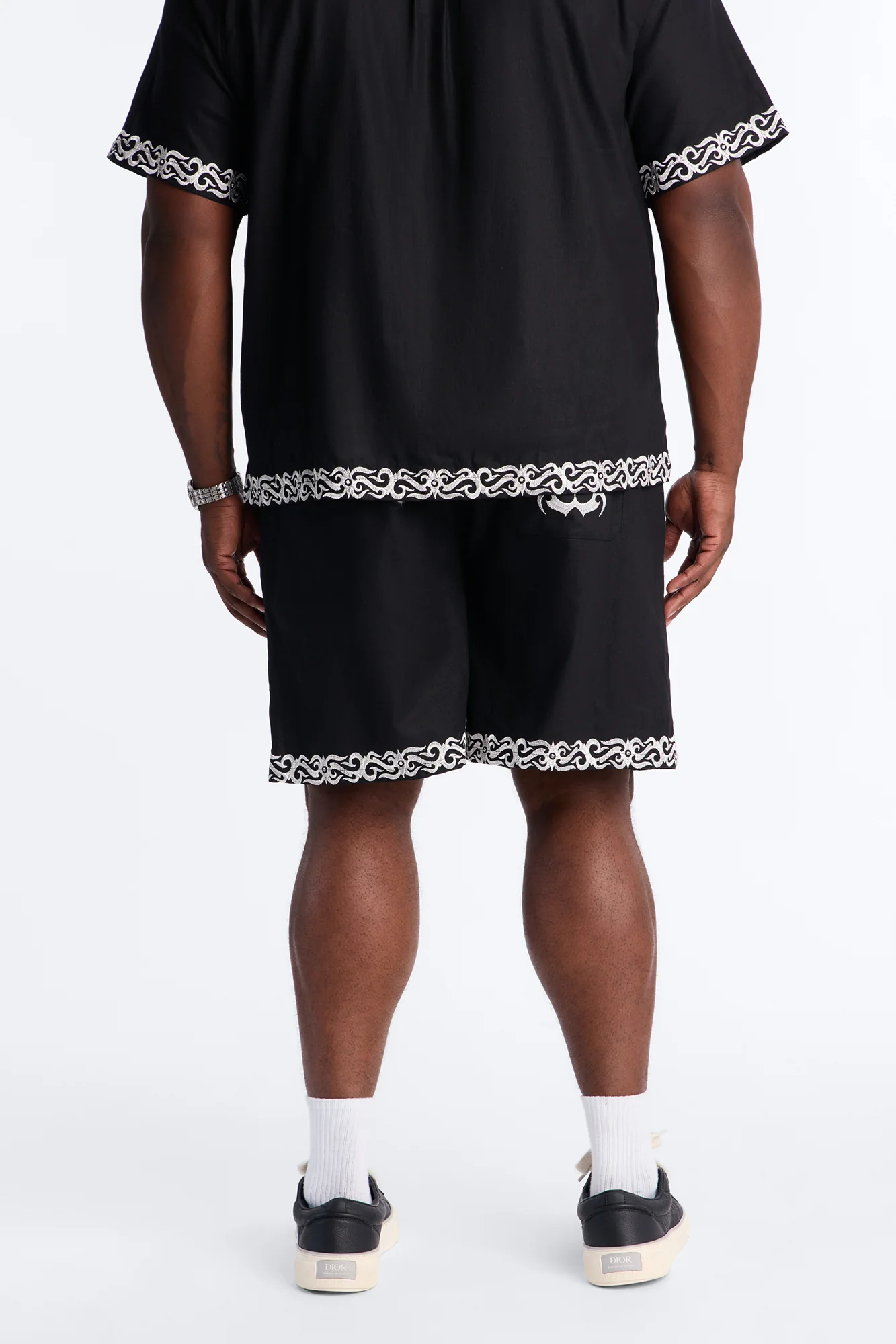 Relaxed Coastal Isla Short - Black - Image 10