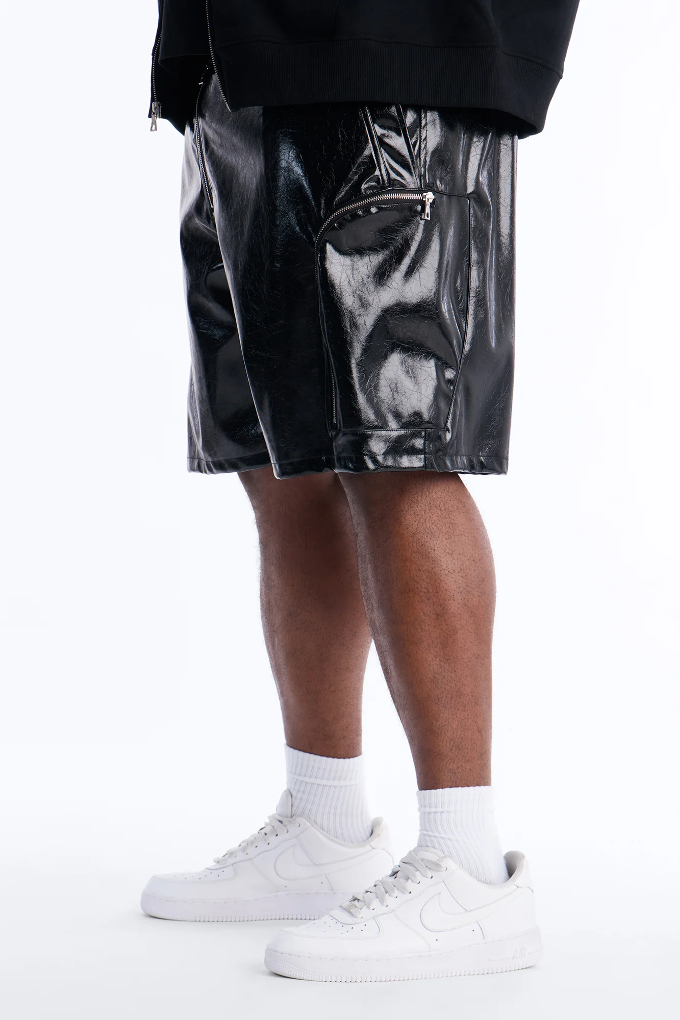 Relaxed Concordia Faux Leather Short - Black - Image 8