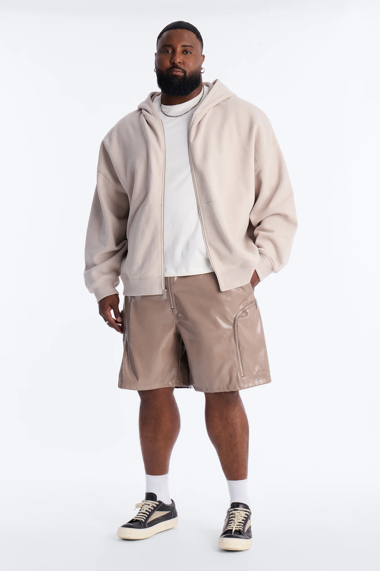 Relaxed Concordia Faux Leather Short - Brown - Image 6