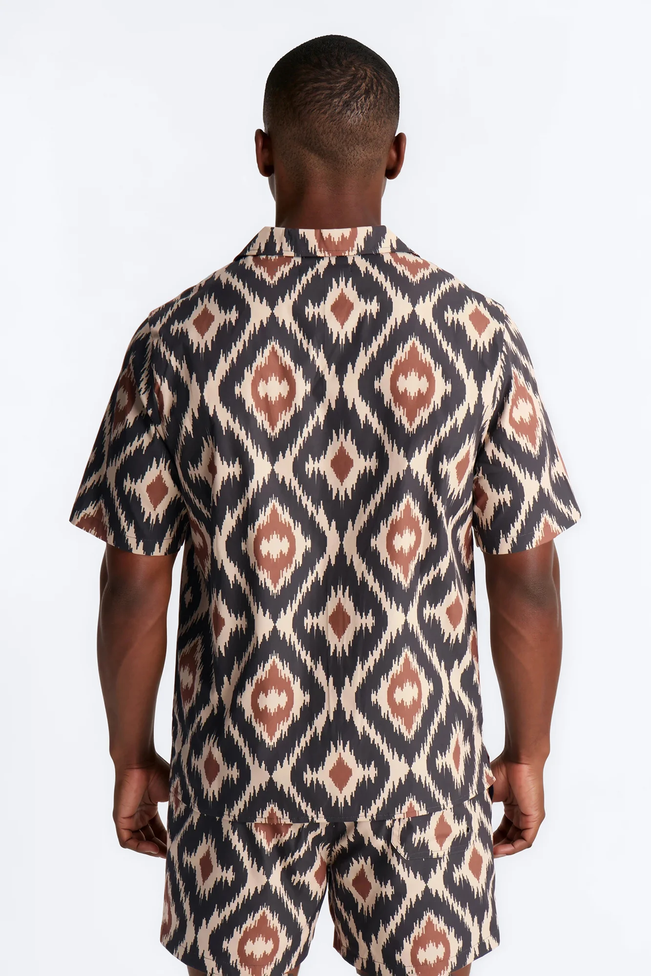 Relaxed Geometric Sahara Cuban Collar Button Up Shirt - Black/Brown - Image 4
