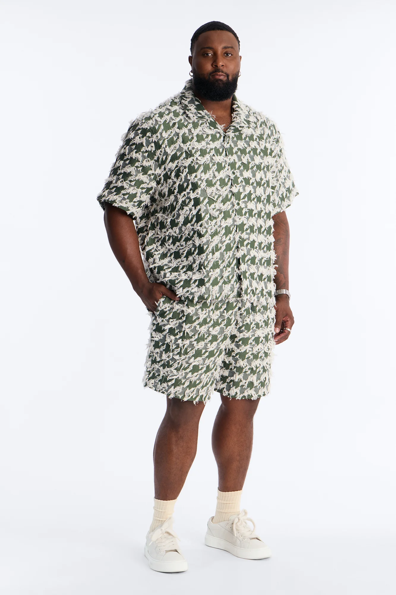 Relaxed Houndstooth Nomad Short - Green - Image 6
