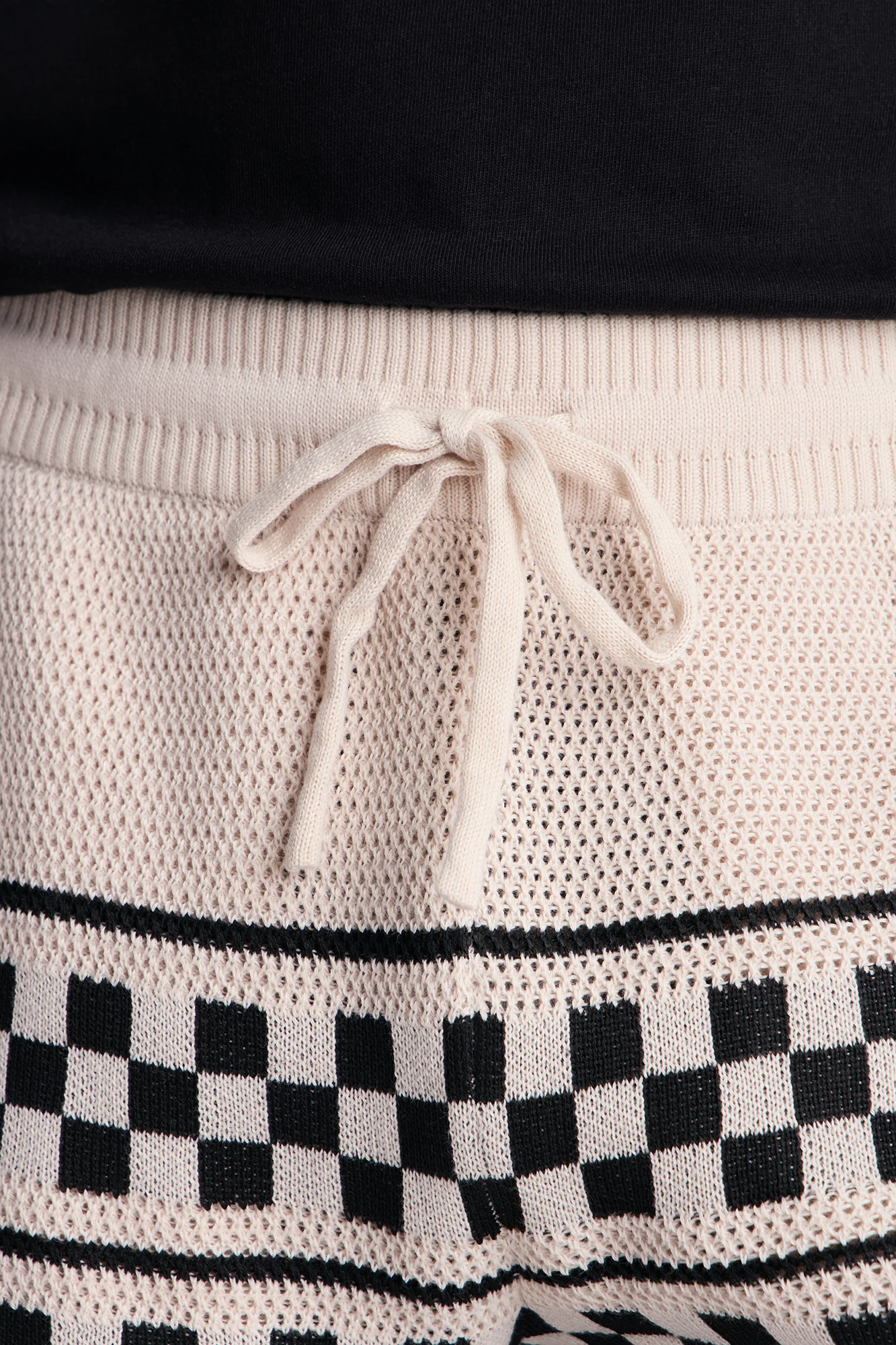 Relaxed Knitted Pawn Checker Short - Black/combo - Image 3