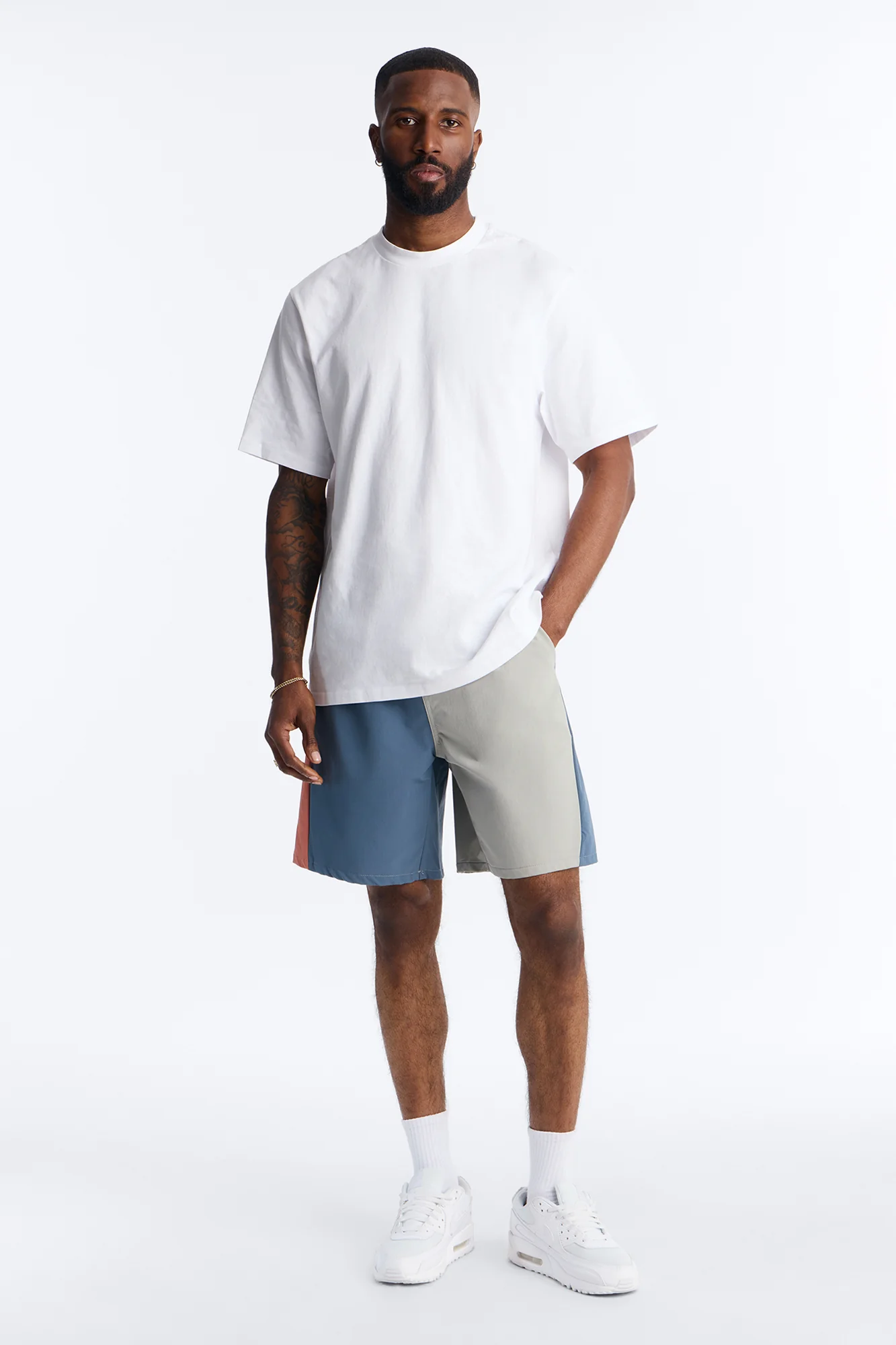 Relaxed Matari Color Blocked Short - Multi Color - Image 2