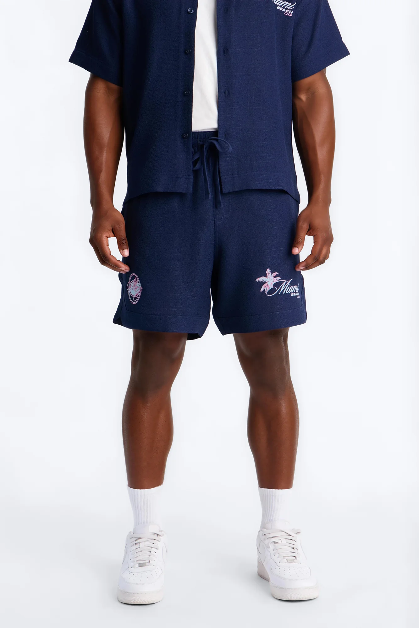 Relaxed Miami Beach Club Short - Navy
