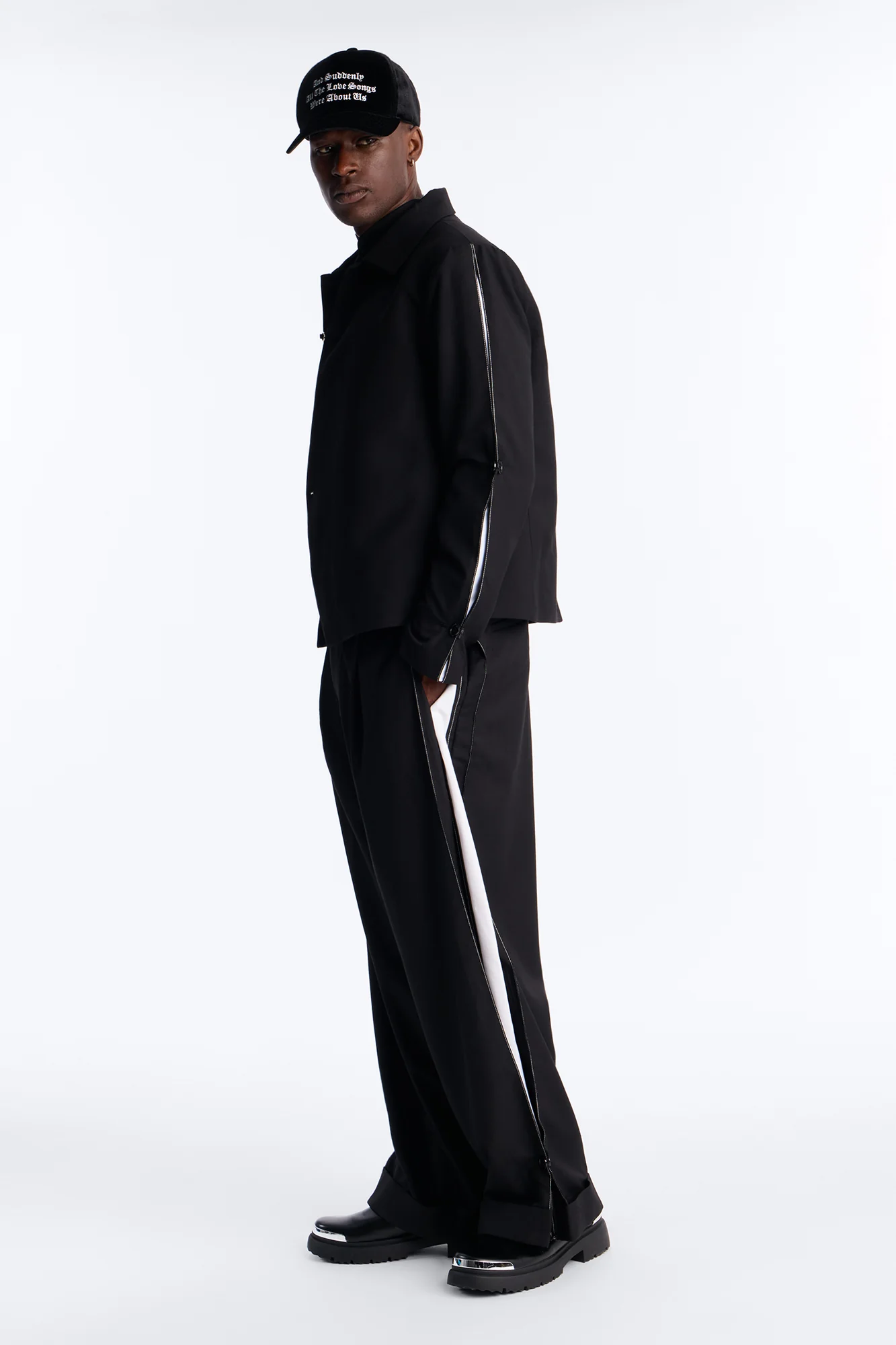 Relaxed New Age Zipper Reveal Tuxedo Jacket - Black - Image 2