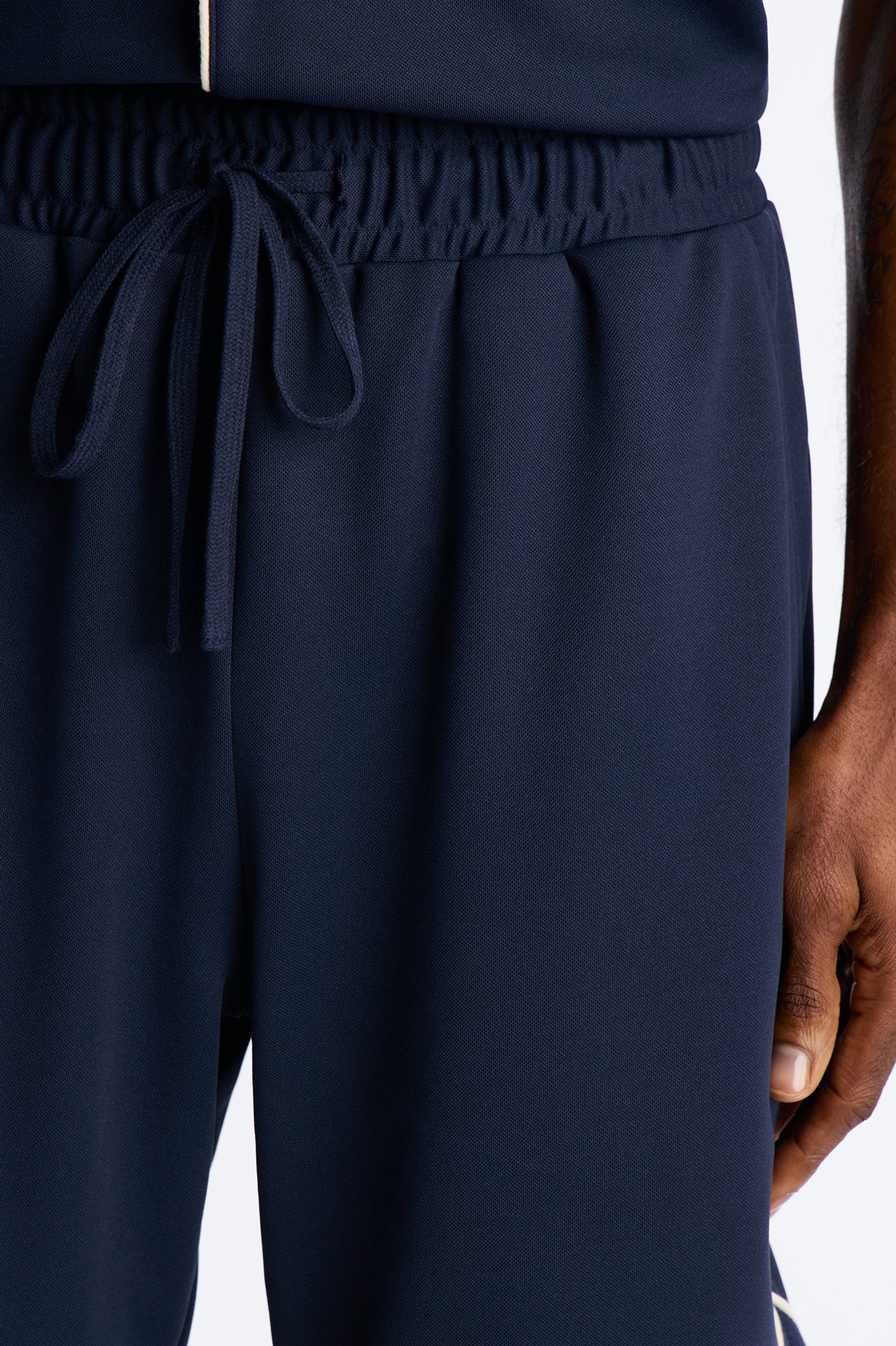 Relaxed Noir Shorts - Navy - Image 4
