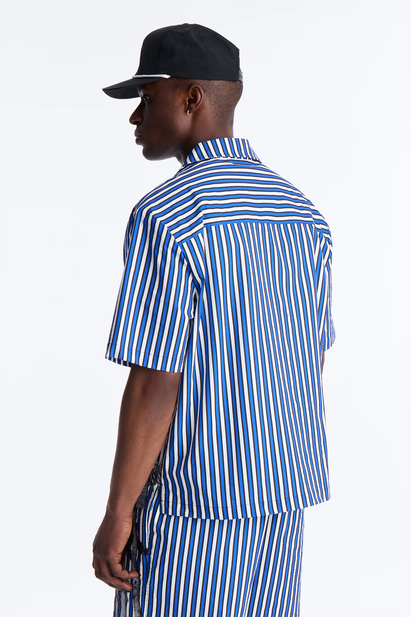 Relaxed Palm Haven Striped Seersucker Cuban Collar Button Up Shirt - Blue - Image 4
