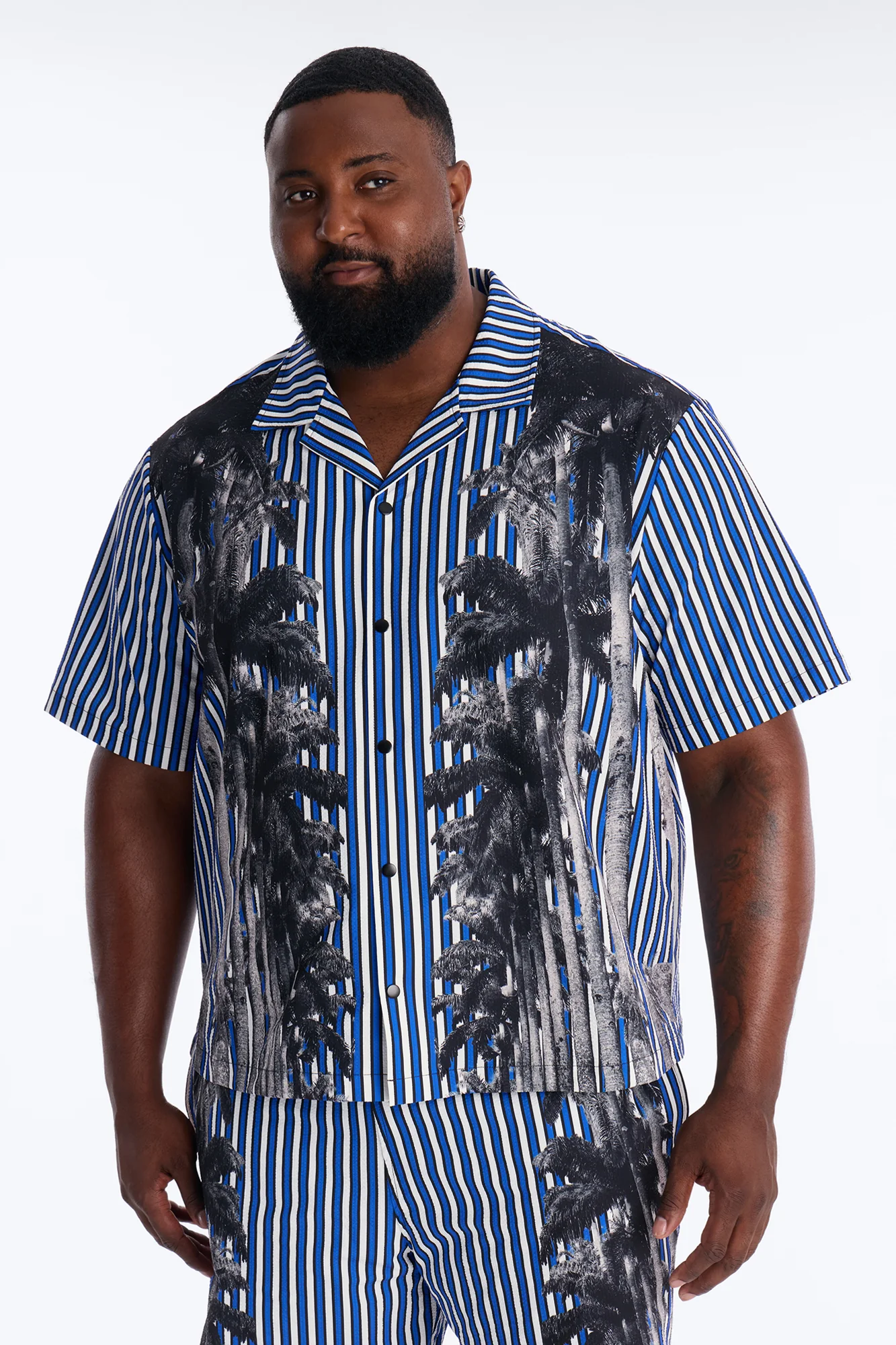 Relaxed Palm Haven Striped Seersucker Cuban Collar Button Up Shirt - Blue - Image 5