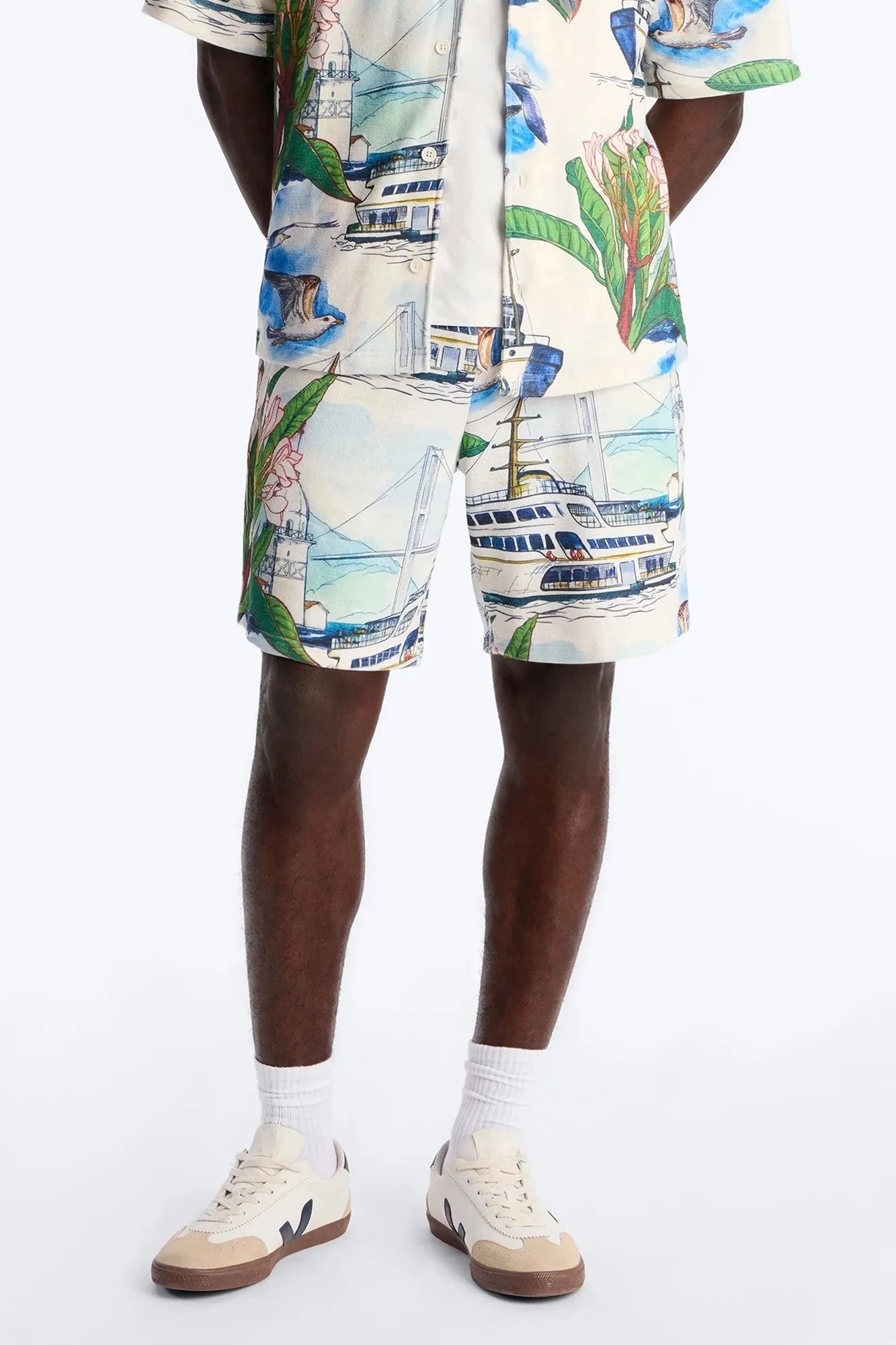 Relaxed Portofino Vista Short - Multi Color