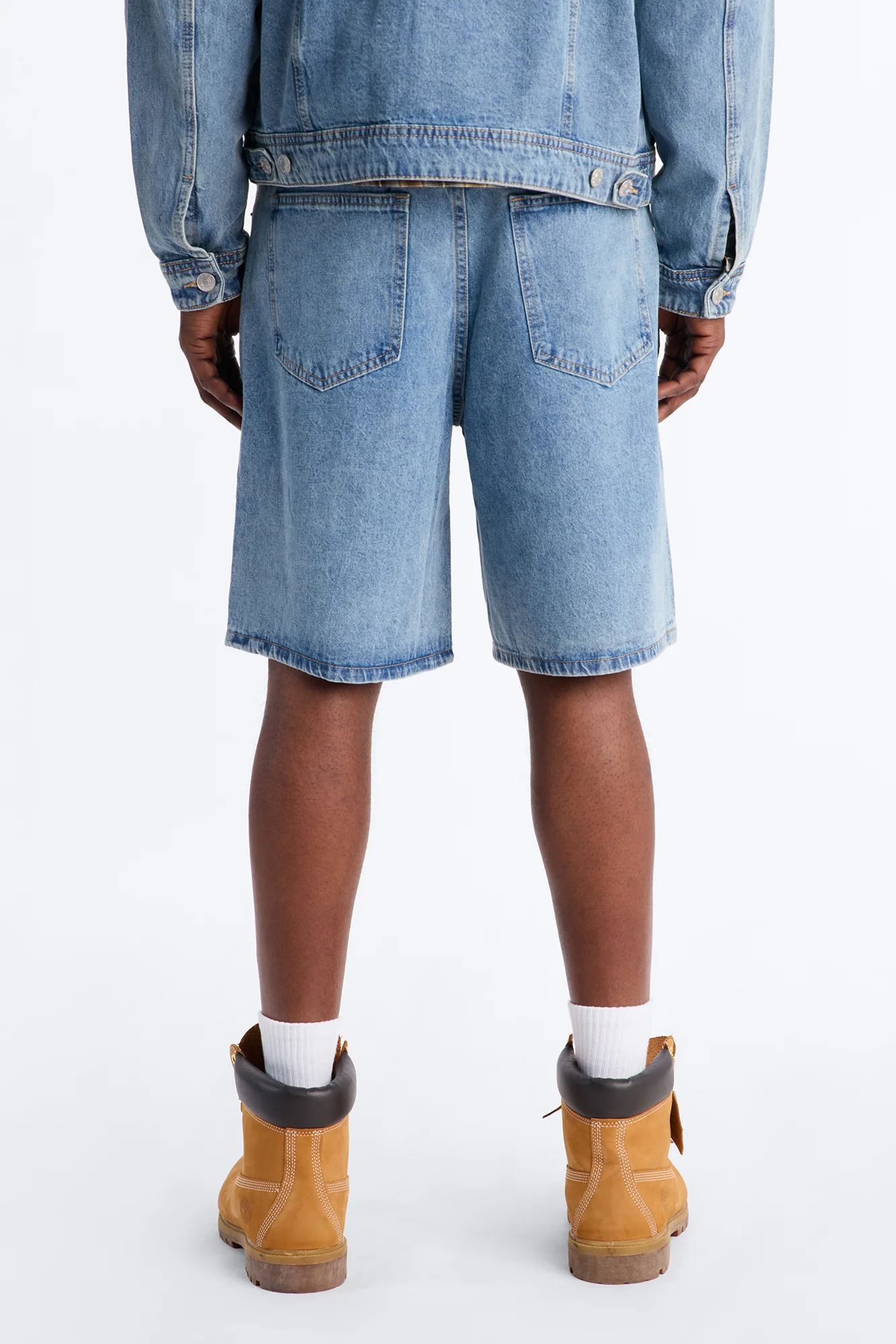 Relaxed Street Ice Denim Short - Light Wash - Image 6