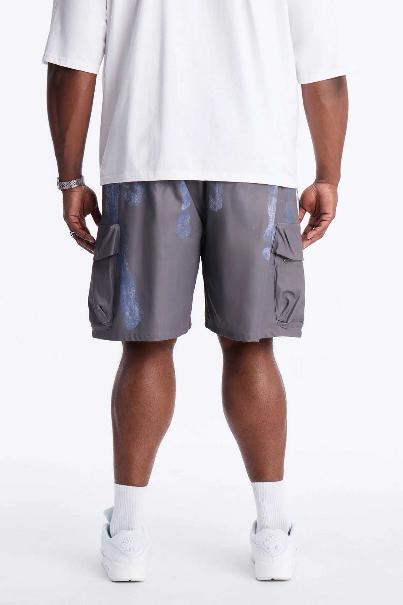 Relaxed Traveling Artist Short - Grey - Image 9