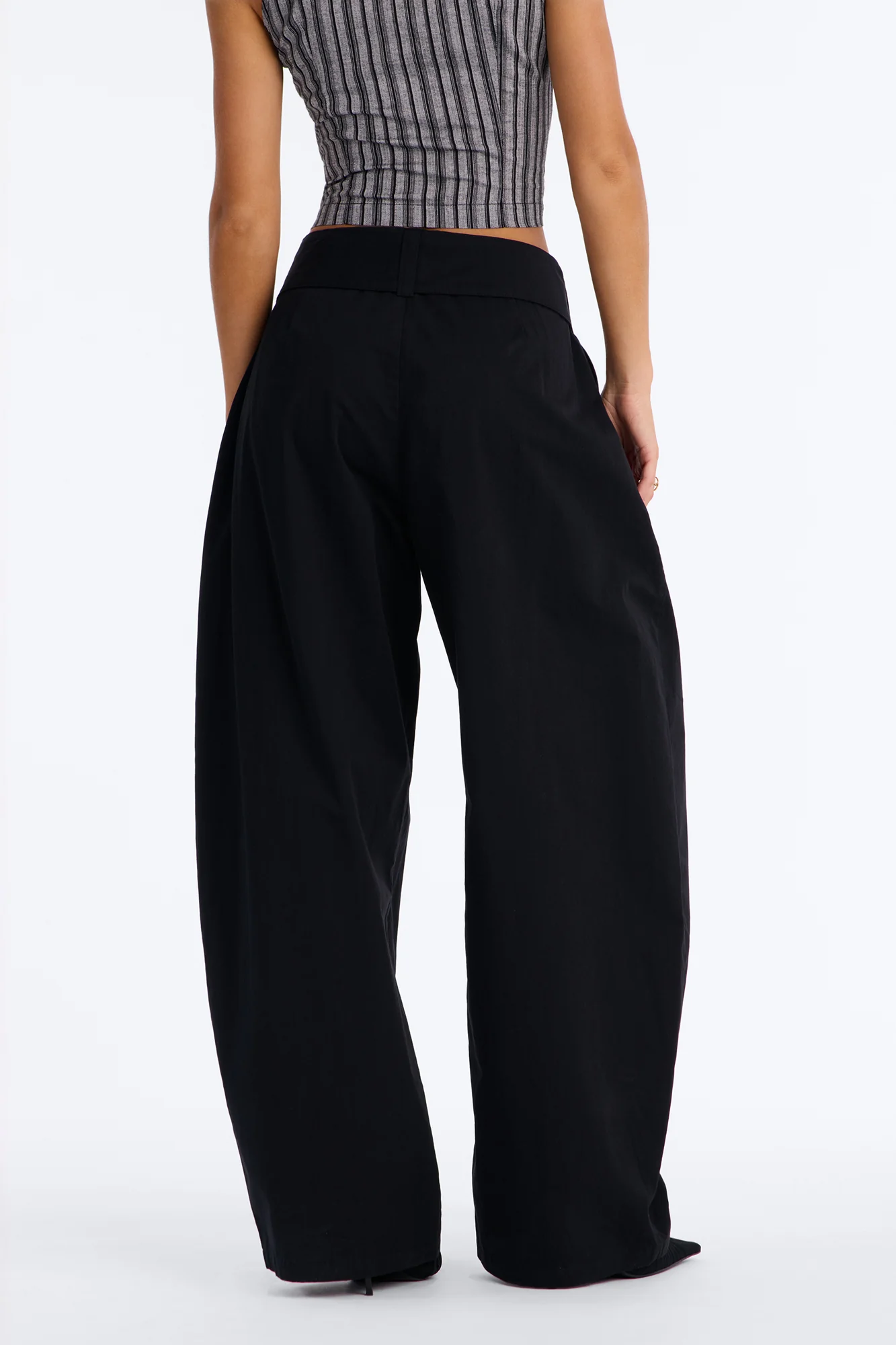 Santee Barrel Belted Pant - Black - Image 4