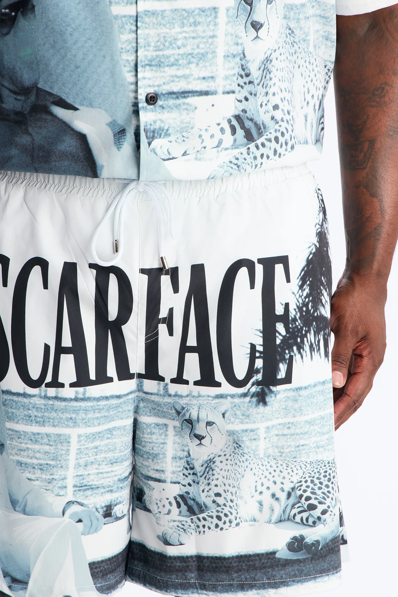 Scarface Poolside Photoreal Swim Trunk 7″ - White/Black - Image 7