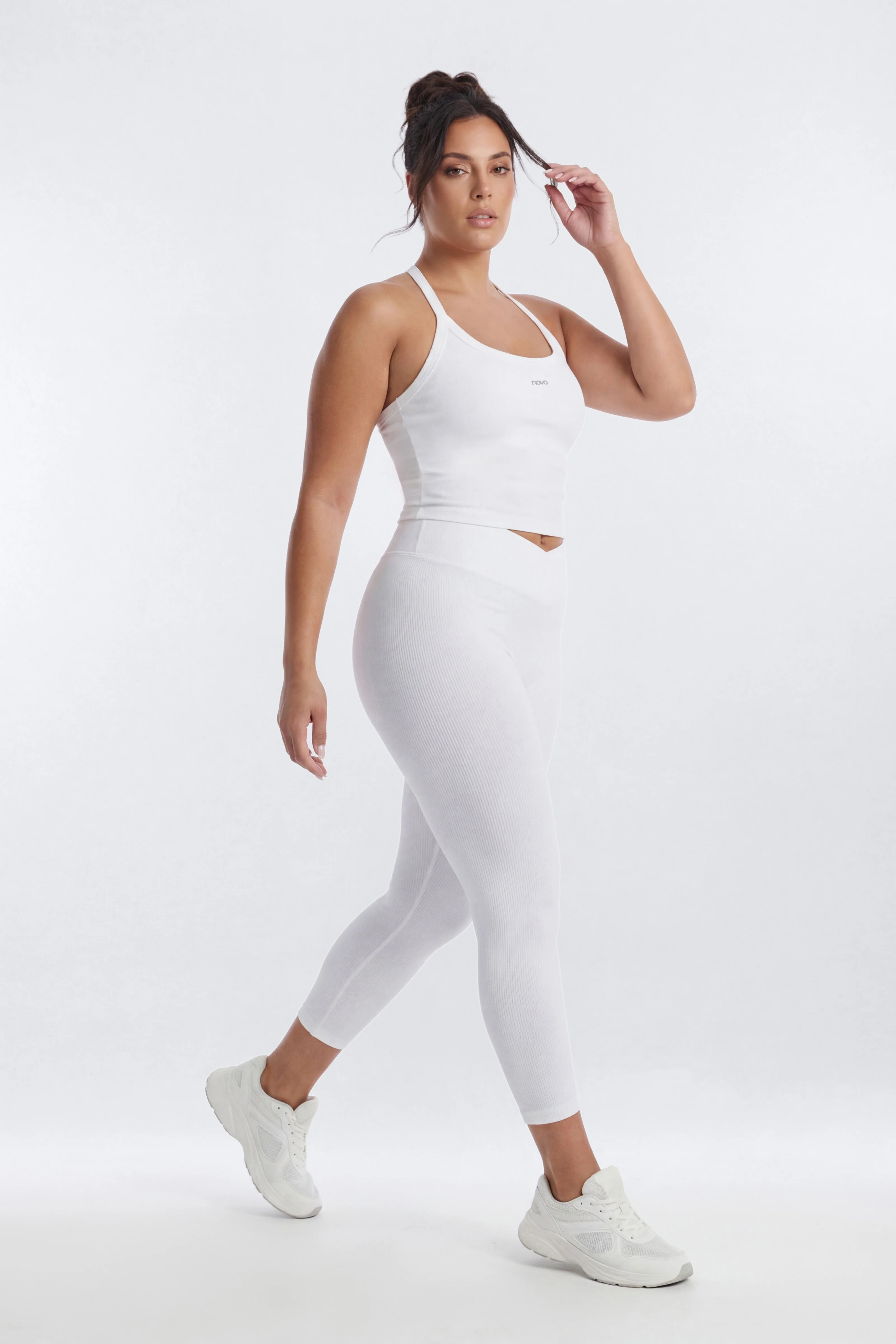 SeamlessLift™ 17″ Crossover Capri Legging - Bright White - Image 5