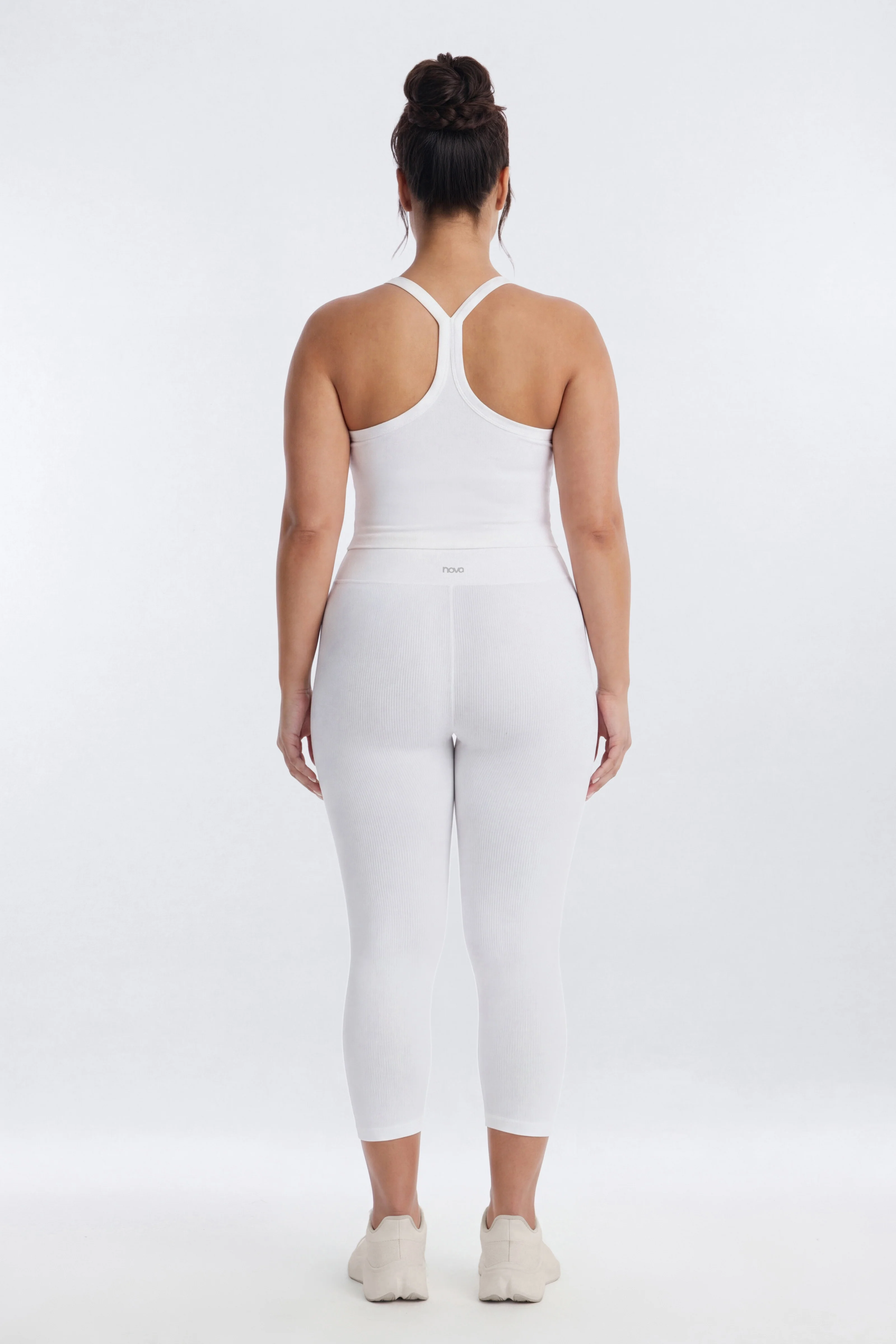 SeamlessLift™ 17″ Crossover Capri Legging - Bright White - Image 6