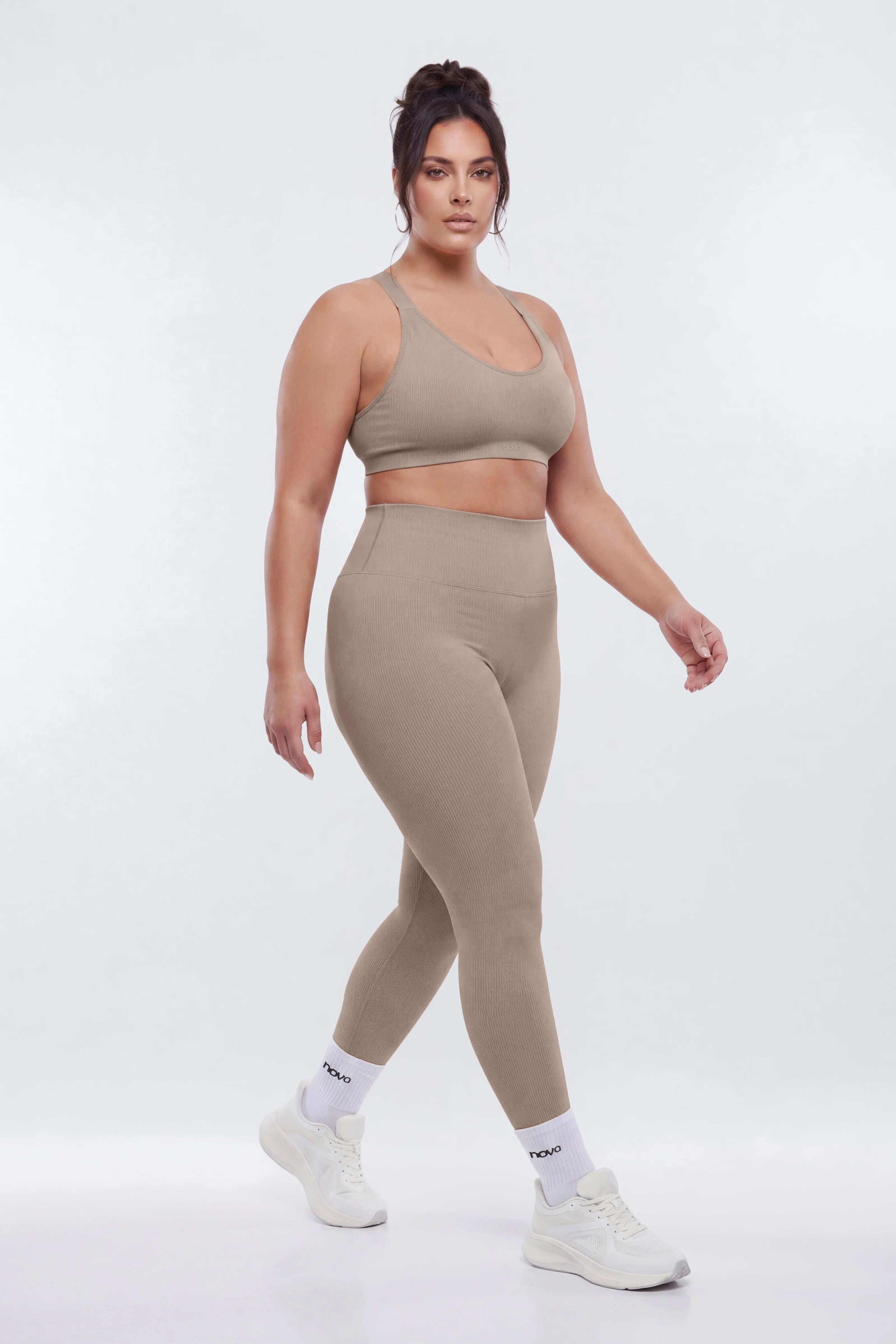 SeamlessLift™ 25″ High Rise Legging - Taupe - Image 6