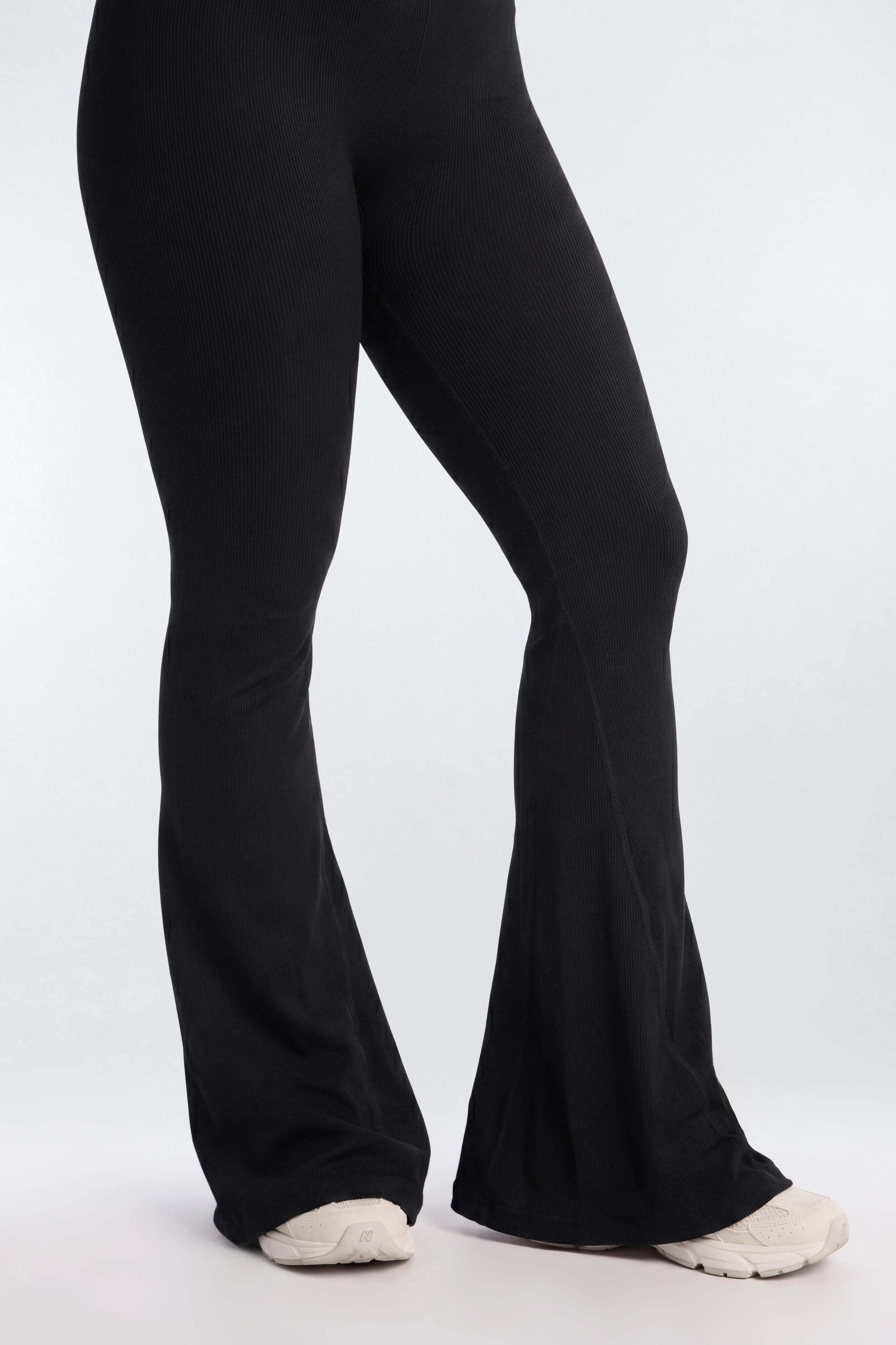 SeamlessLift™ 32″ High Rise Flare Legging - Black - Image 7