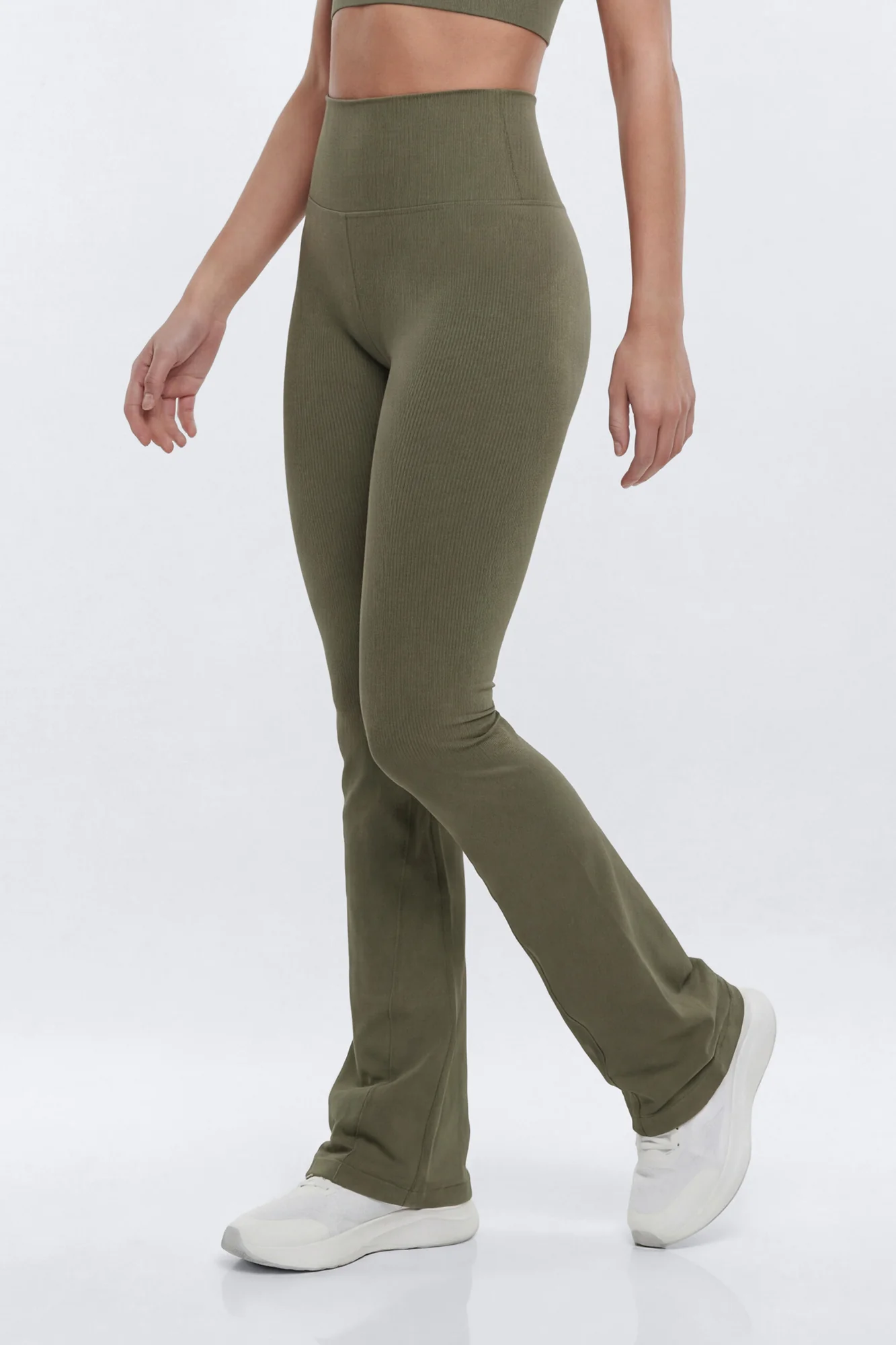 SeamlessLift™ 32″ High Rise Flare Legging - Moss - Image 2