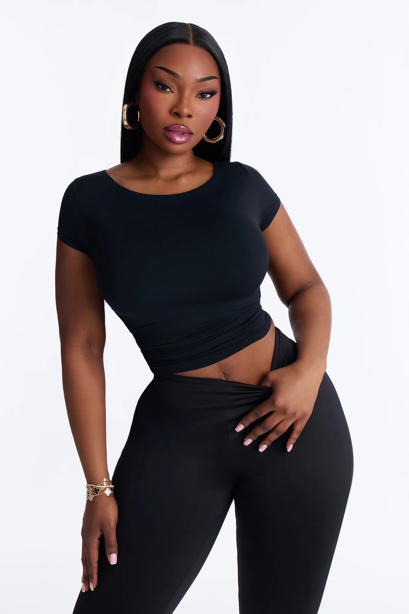 Second Skin Ruched Scoop Neck Short Sleeve Top - Black - Image 4