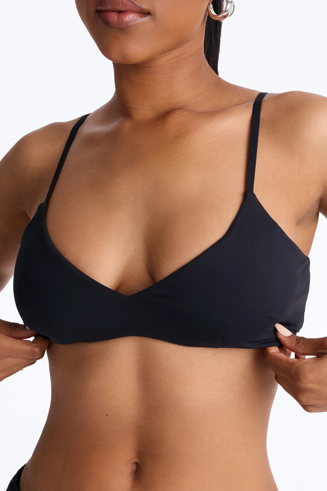 Second Skin Scoop Neck Spaghetti Strap Bra Top - Black - Image 3