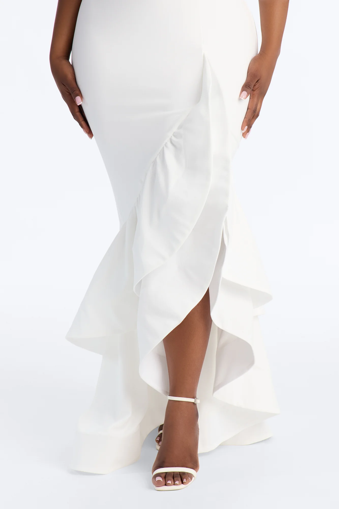 Selene Deep Neckline Ruffle Gown - Ivory - Image 7