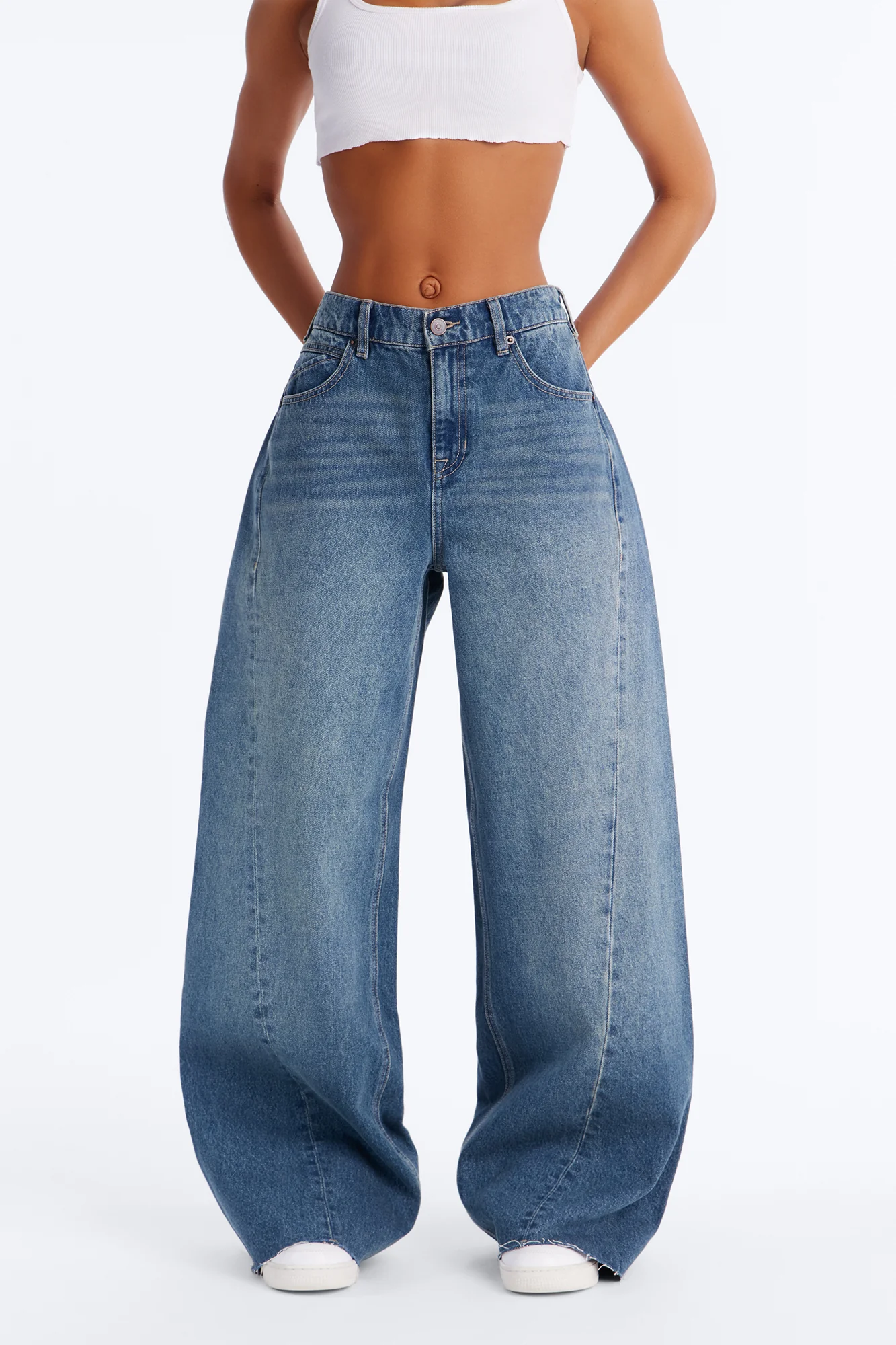 Serrano Drop Waist Wide Leg Jeans - Medium Wash - Image 2