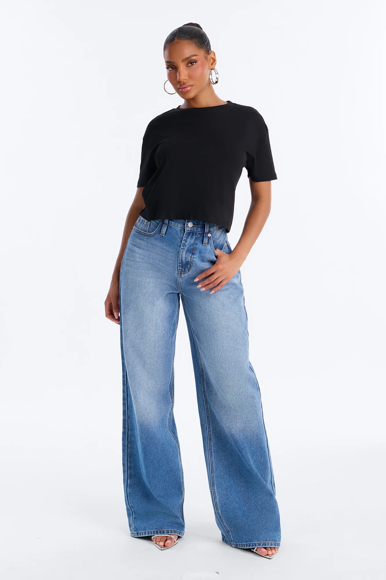 Simple And Modern Cropped Tee - Black - Image 2
