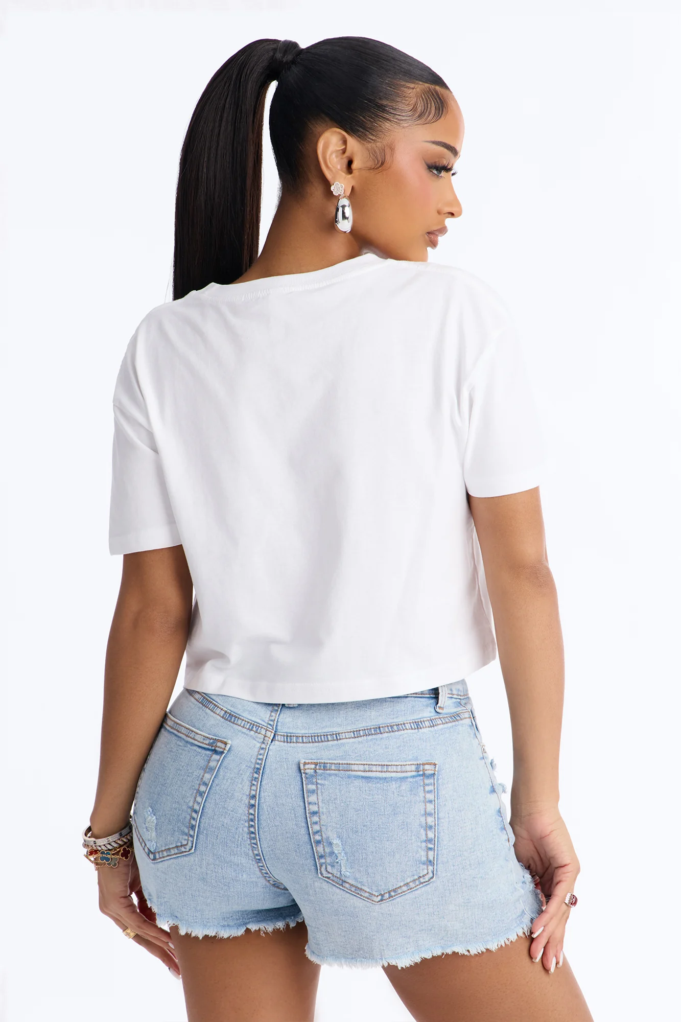Simple And Modern Cropped Tee - White - Image 3