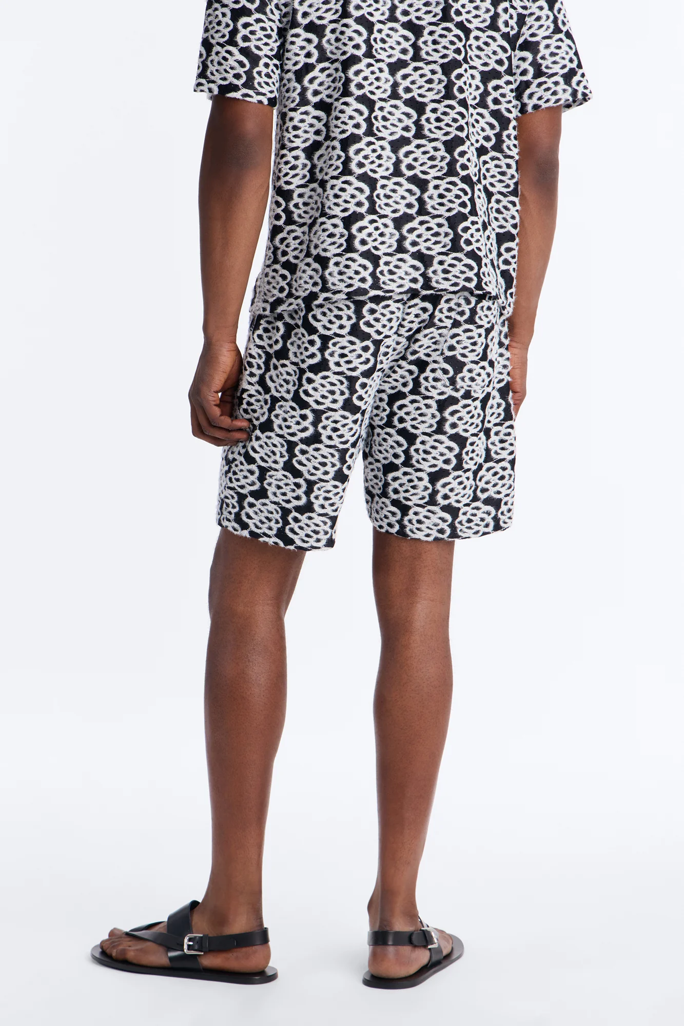 Snow Leopard Drift Relaxed Short - Black/White - Image 4