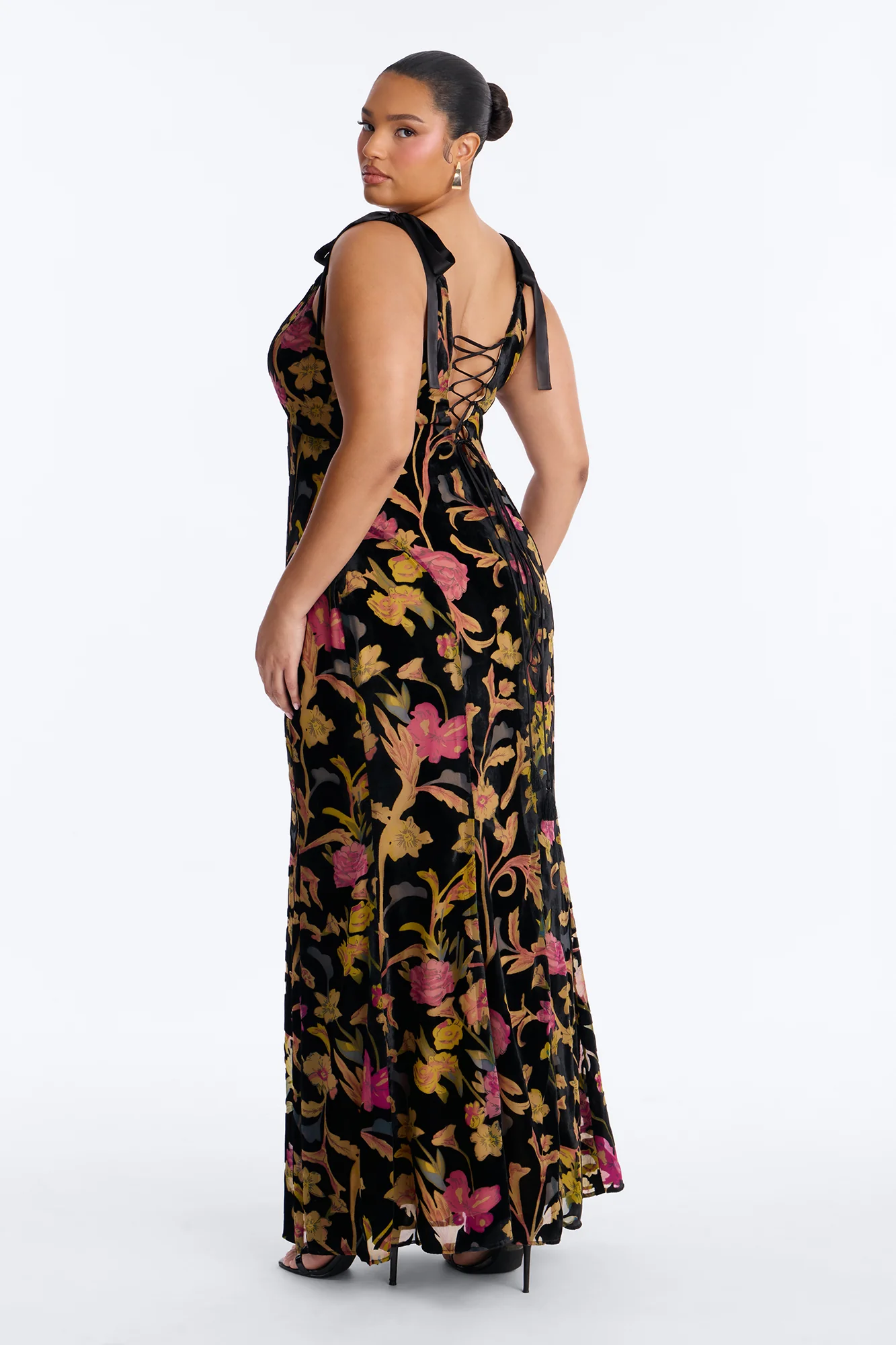 Soft Aesthetic Velvet Gown - Black/combo - Image 7
