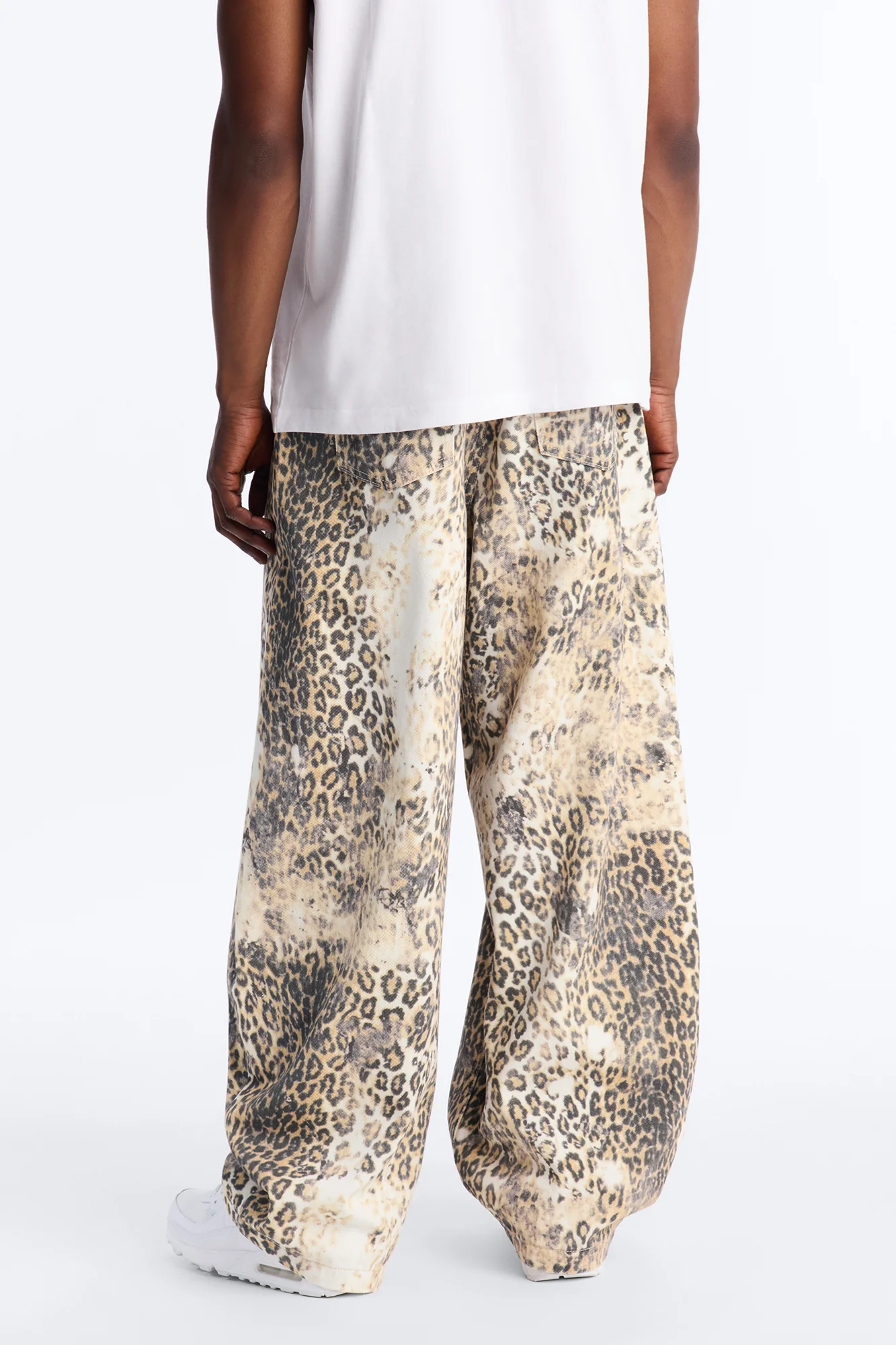 Soho Barrel Jean - Leopard - Image 4