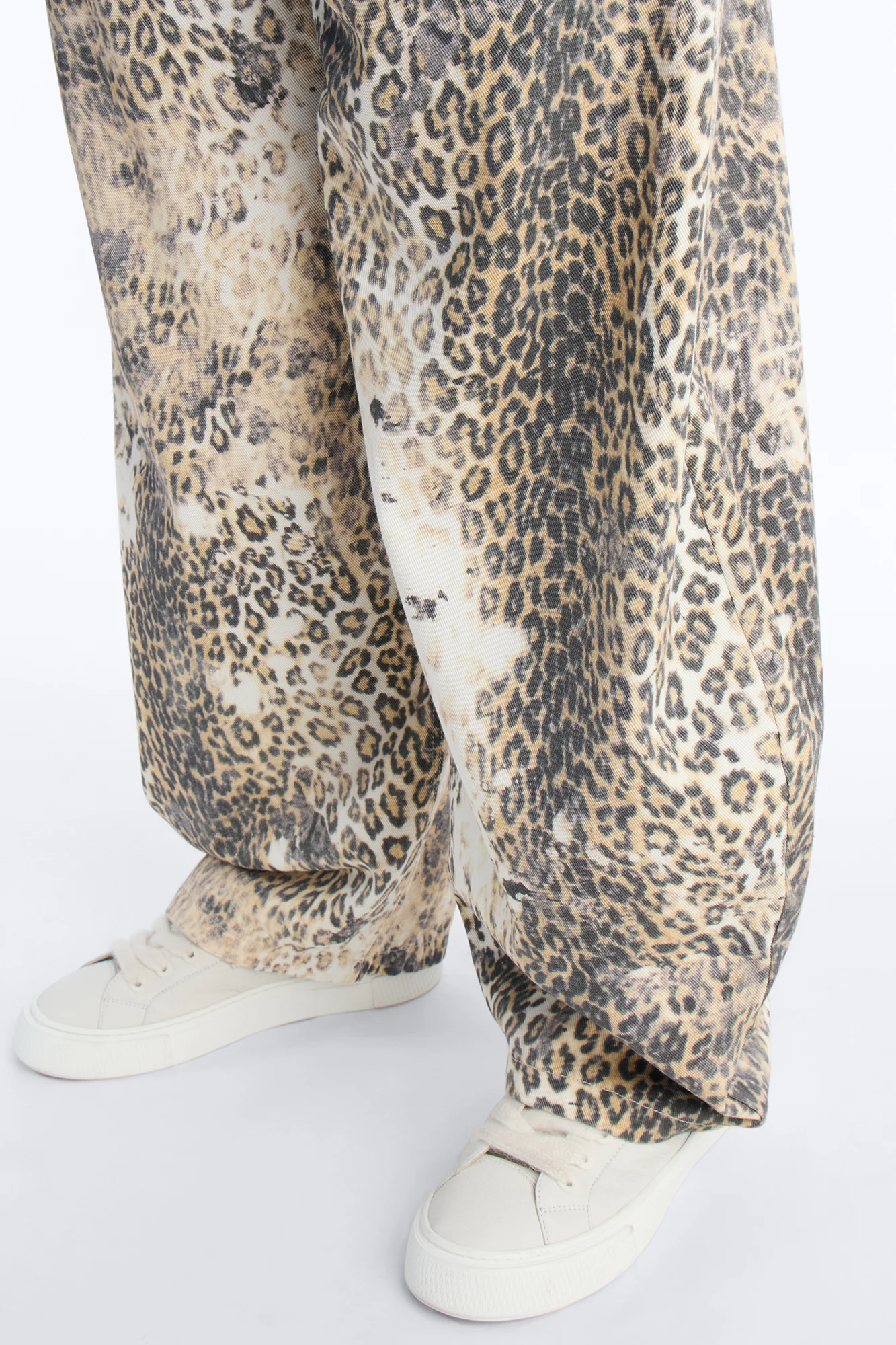 Soho Barrel Jean - Leopard - Image 8