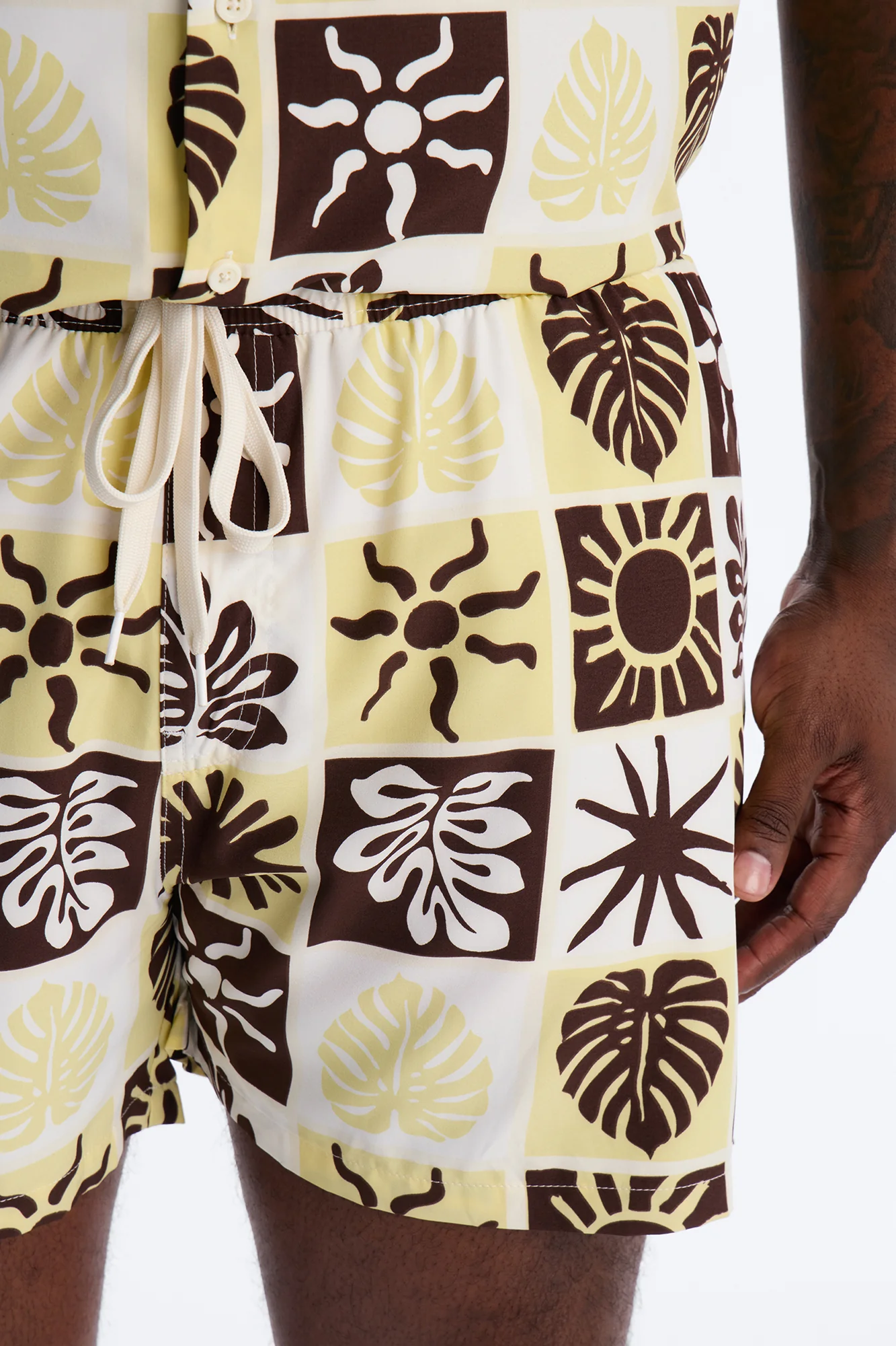 Solar Foliage Checkered Swim Trunk 4″ - Brown - Image 7