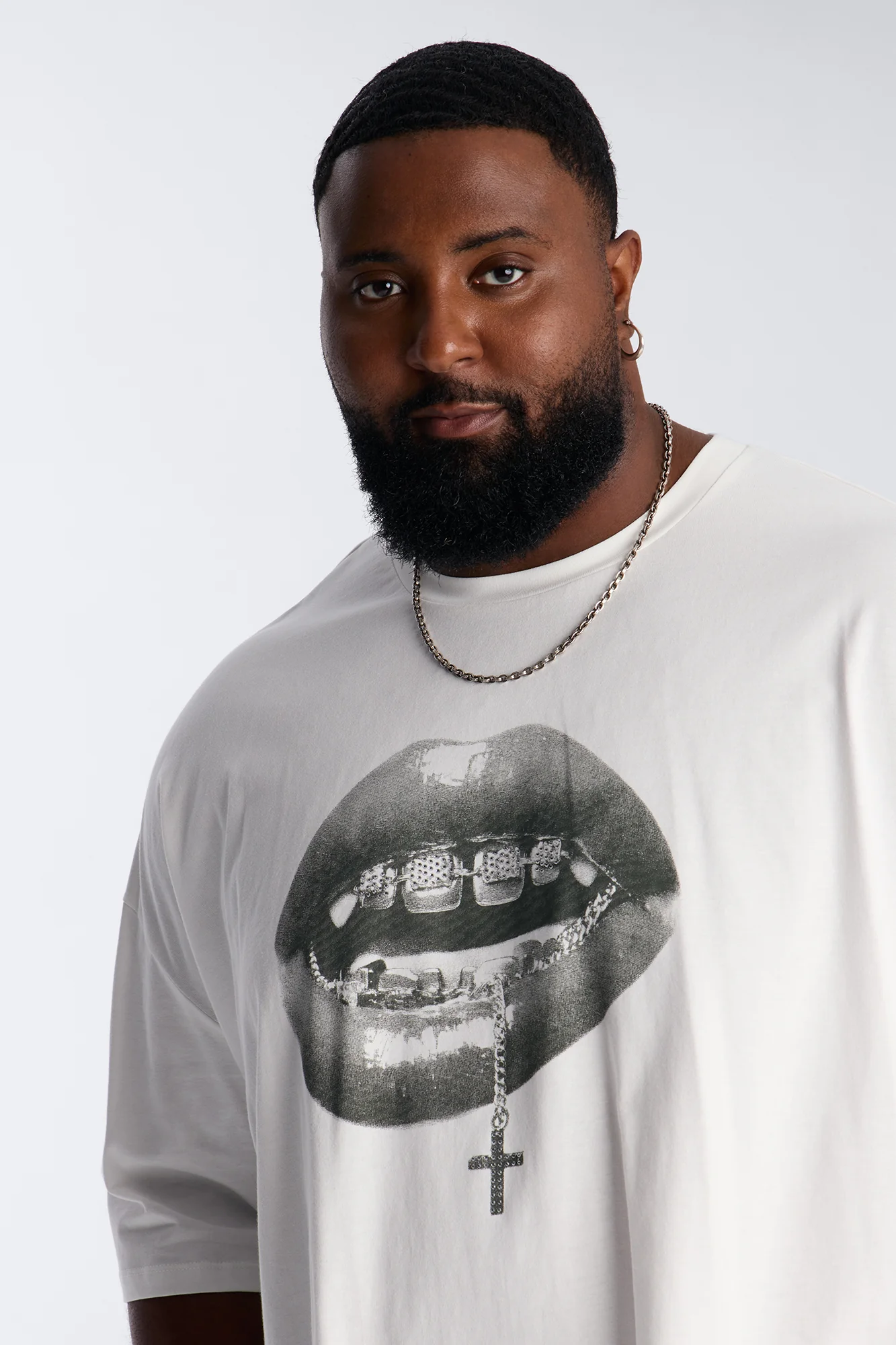 Speak On The Cross Rhinestone Oversized Short Sleeve Tee - White - Image 6