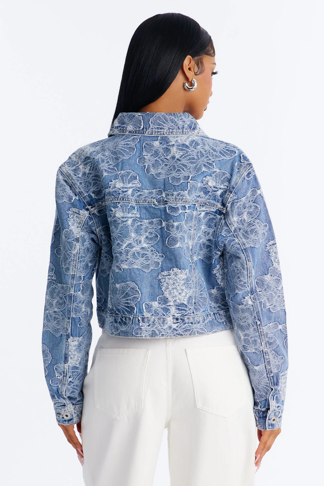 Spring Fling Jacquard Denim Trucker Jacket - Light Wash - Image 4