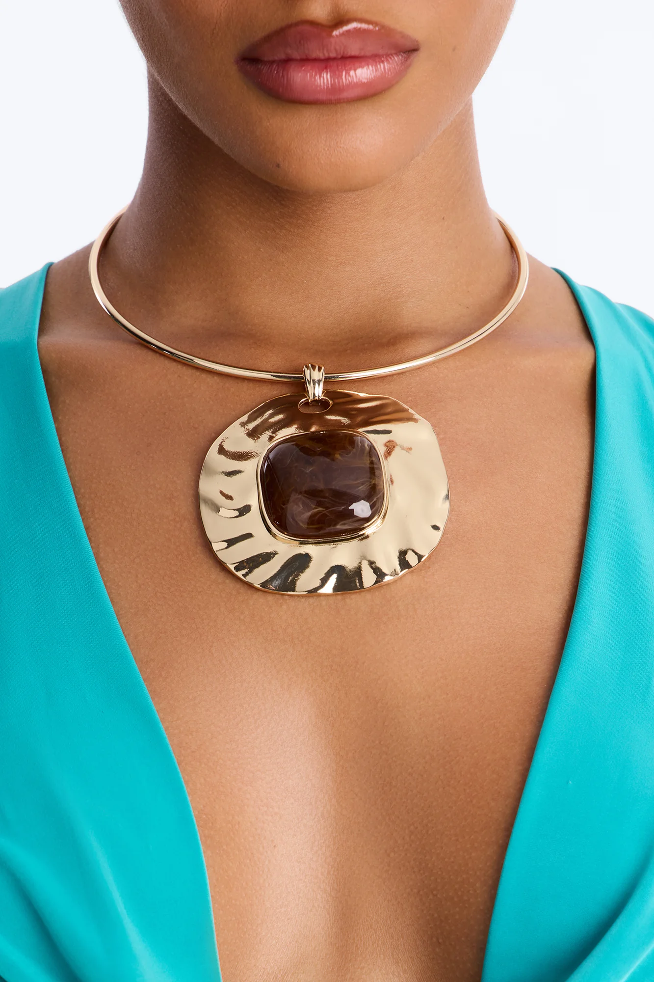 Stand By Jeweled Choker Necklace - Gold/Brown