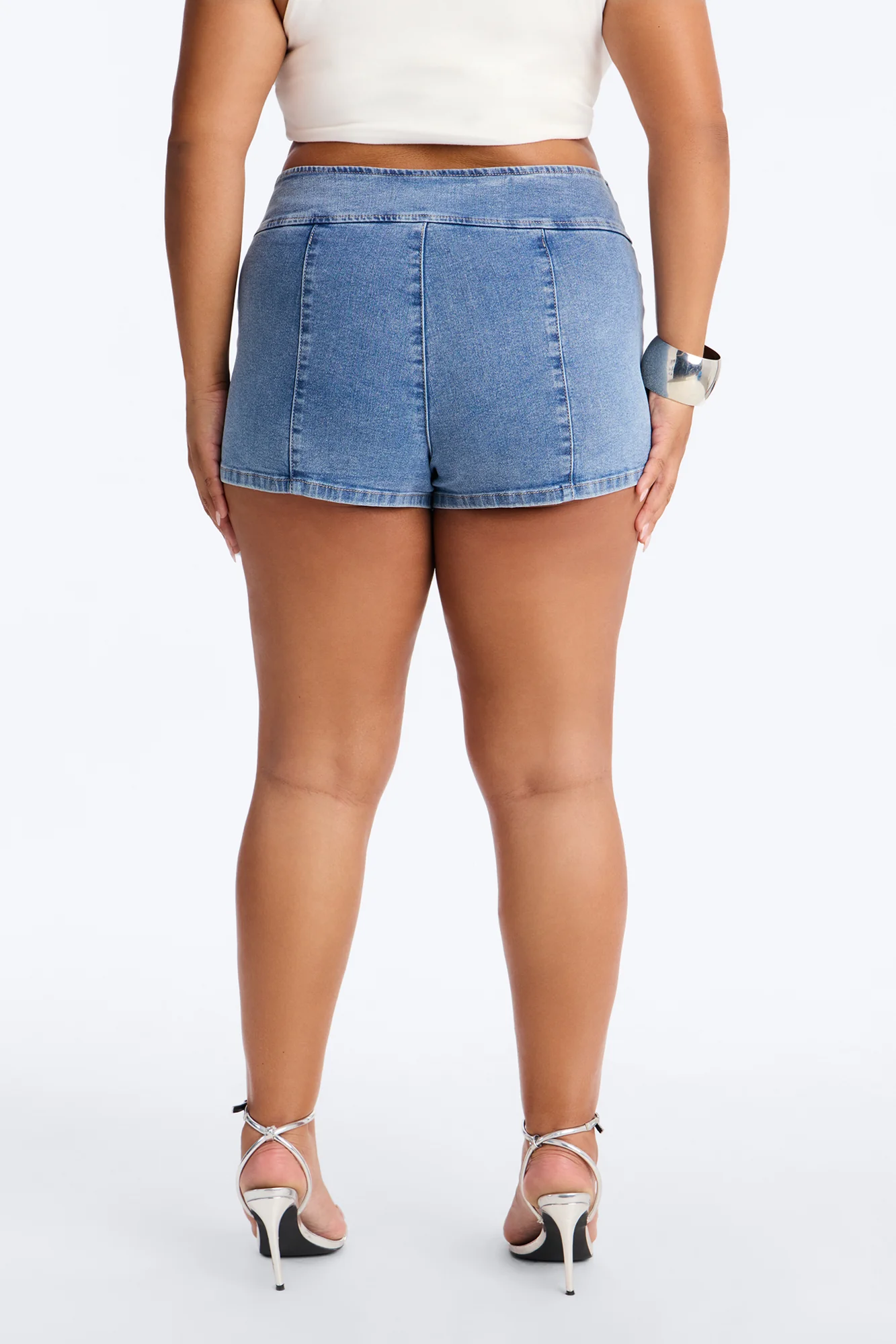 Steal The Moment Belted Denim Shorts - Medium Wash - Image 8